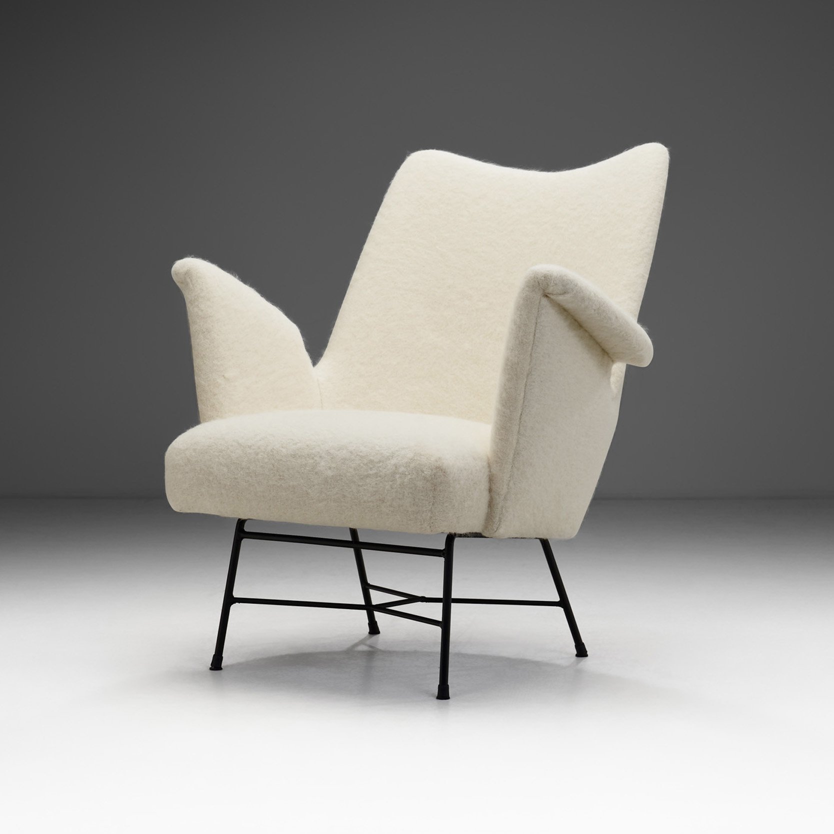 Upholstered Lounge Chair with Metal Legs, Europe 1950s
