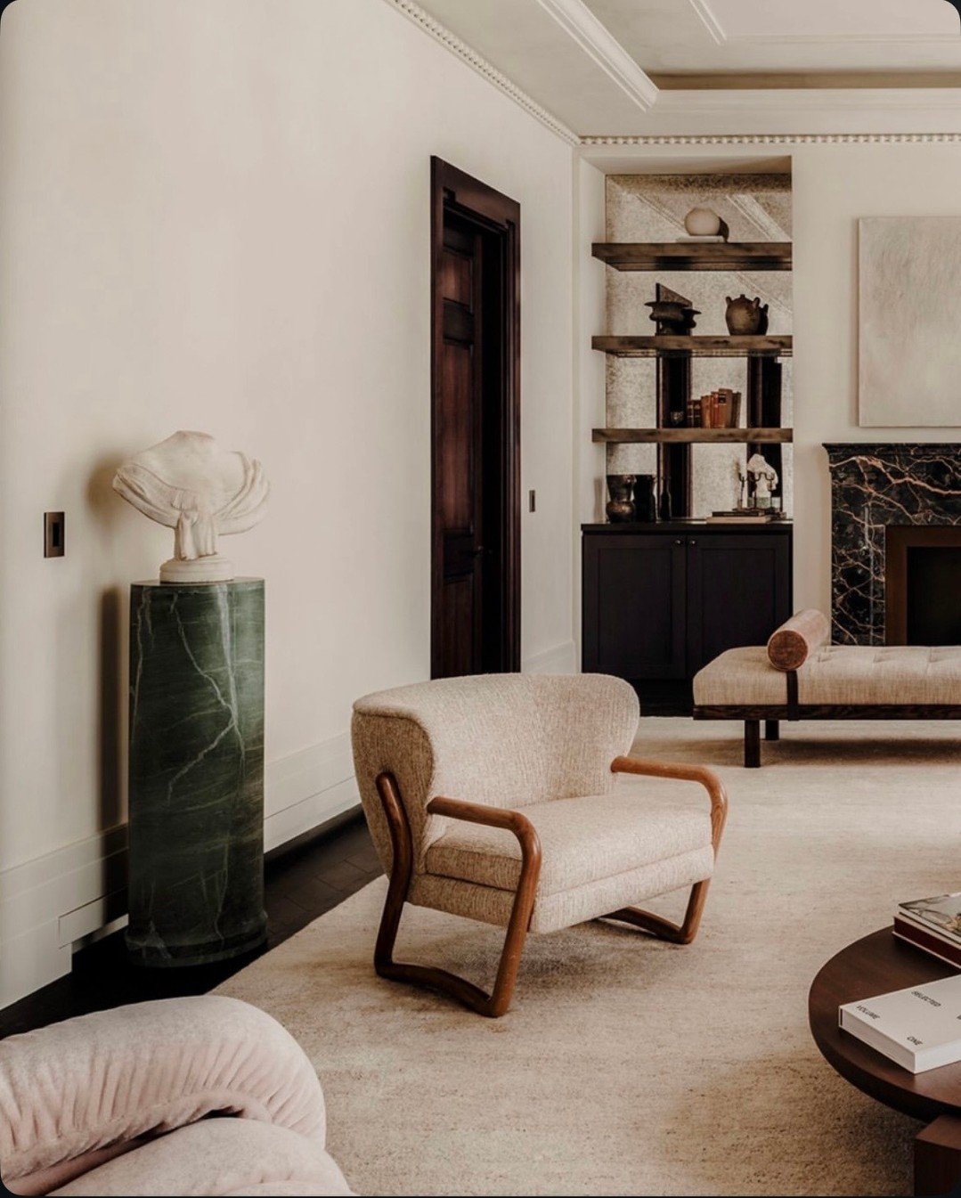 This Chelsea Barracks project by Banda struck a chord with us for a reason.⁠ Led by Edo Mapelli Mozzi, the global design firm is renowned for its curated projects across property development, real estate acquisition and, of course, interior design. ⁠