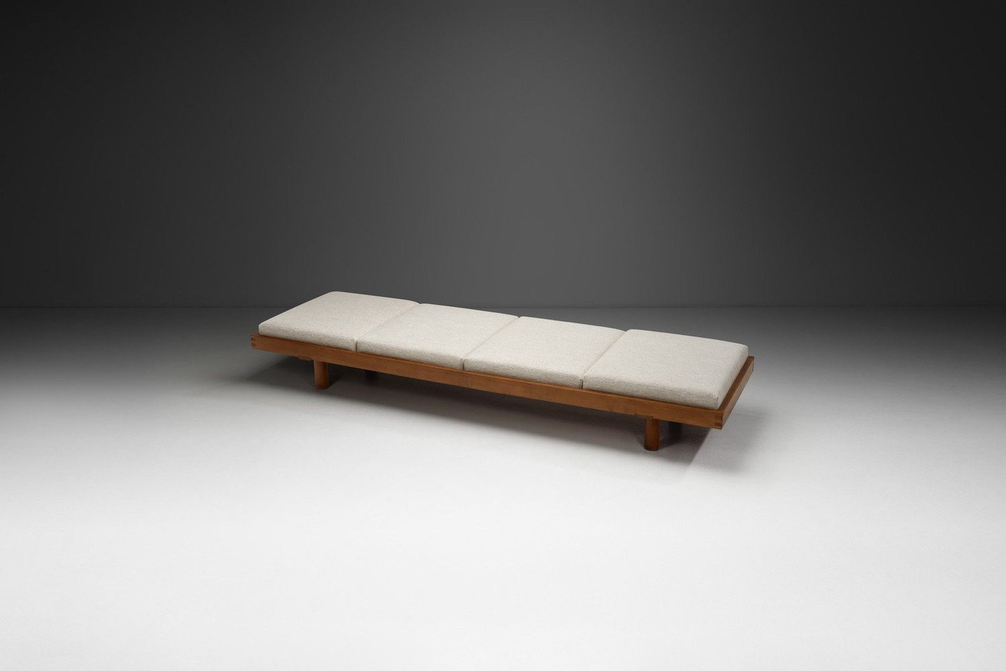 Pierre Chapo &ldquo;L09H&rdquo; Daybed, France 1960s.⁠
⁠
A rare and collectible piece, the &ldquo;L09H&rdquo; daybed reflects the influence of modernist ideals and the rustic elegance of French artisanal tradition. This daybed is crafted from solid e