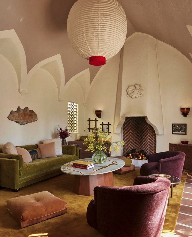 At home in Hollywood, Scout Willis leans into maximalist romance with rich velvets, curated vintage finds, and silhouettes that balance between bohemian softness and rock-and-roll edge. Playfully dubbed the &ldquo;Chapel of Love,&rdquo; the space blu