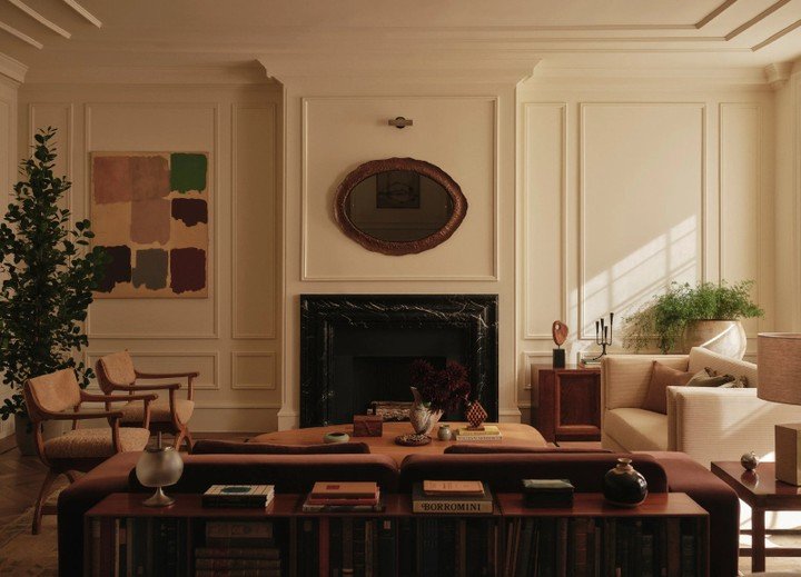 A London office reimagined with a residential sensibility - warm, tactile, and quietly refined. Soft tones and sculpted light create a space that feels calm, intentional, and deeply considered.⁠
⁠
Designed by Two Muse Studios, whose work we admire fo