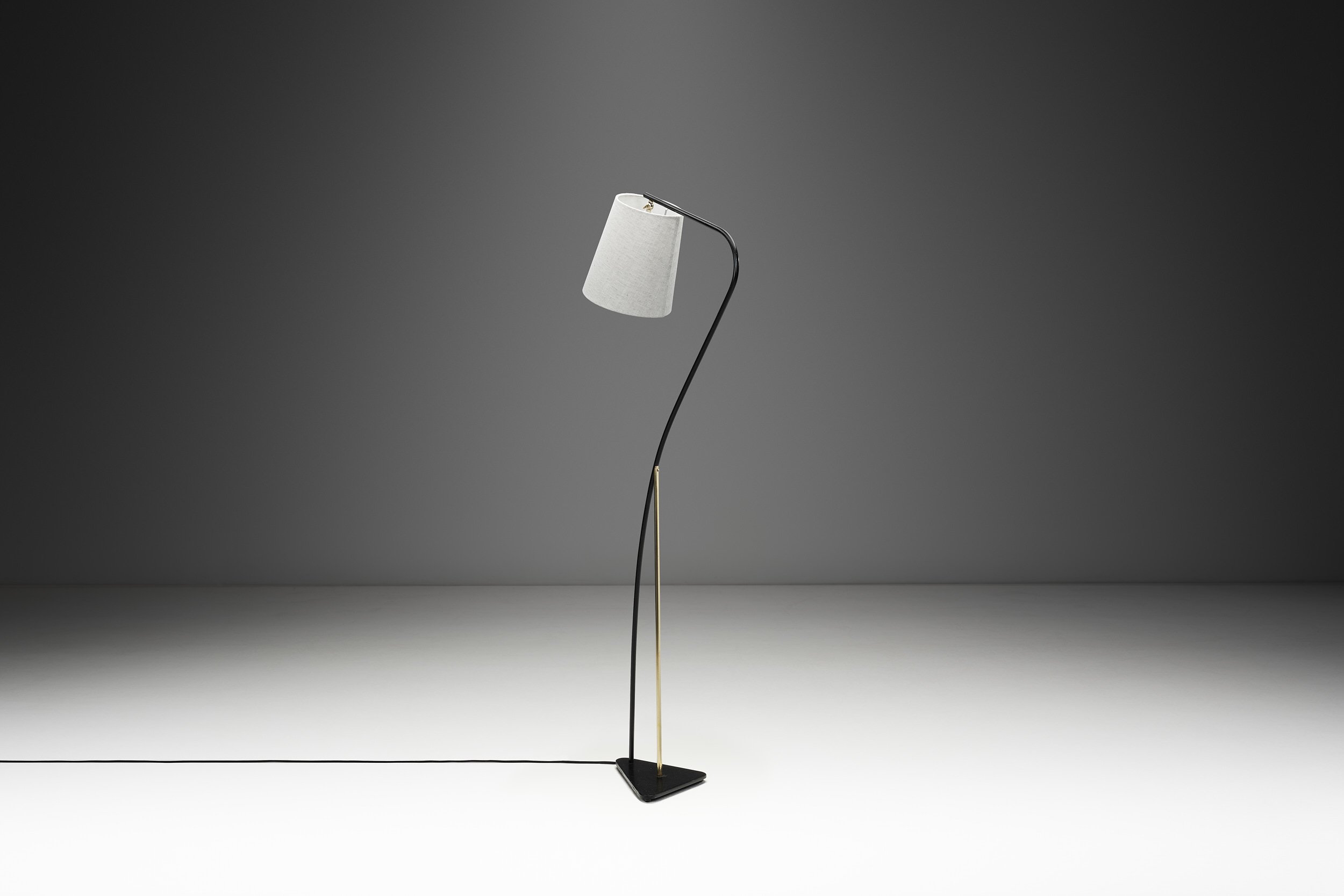 2025-11-289406 1.jpg