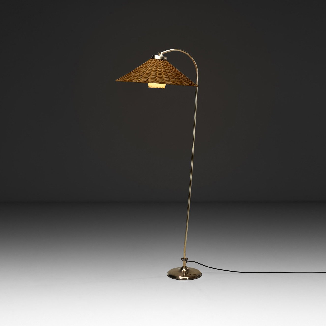 Curved Floor Lamp with Brass Stem and Rattan Shade, Europe Mid-20th Century