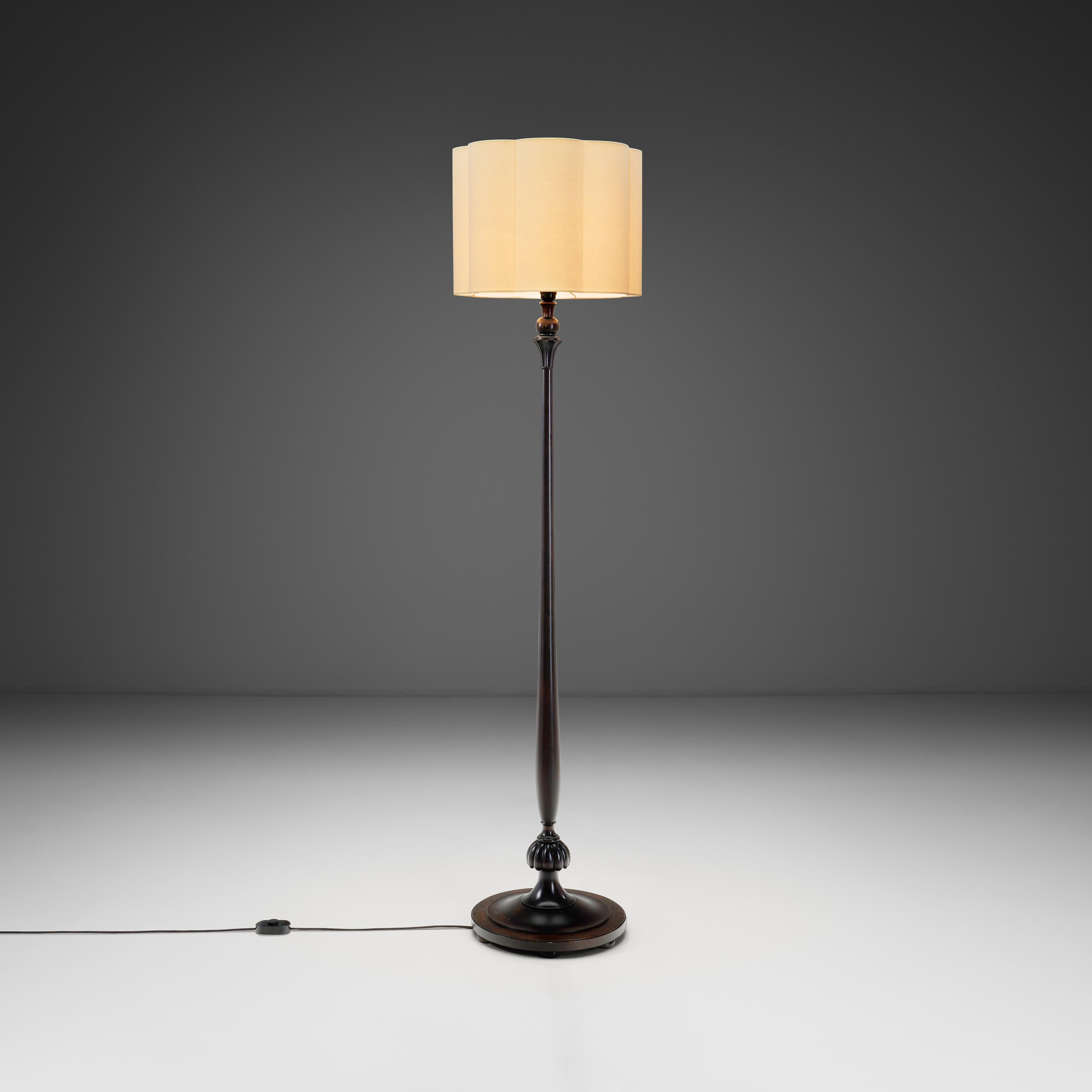 Swedish Grace Floor Lamp with Carved Motifs for Nordiska Kompaniet, Sweden ca 1920s (sold)