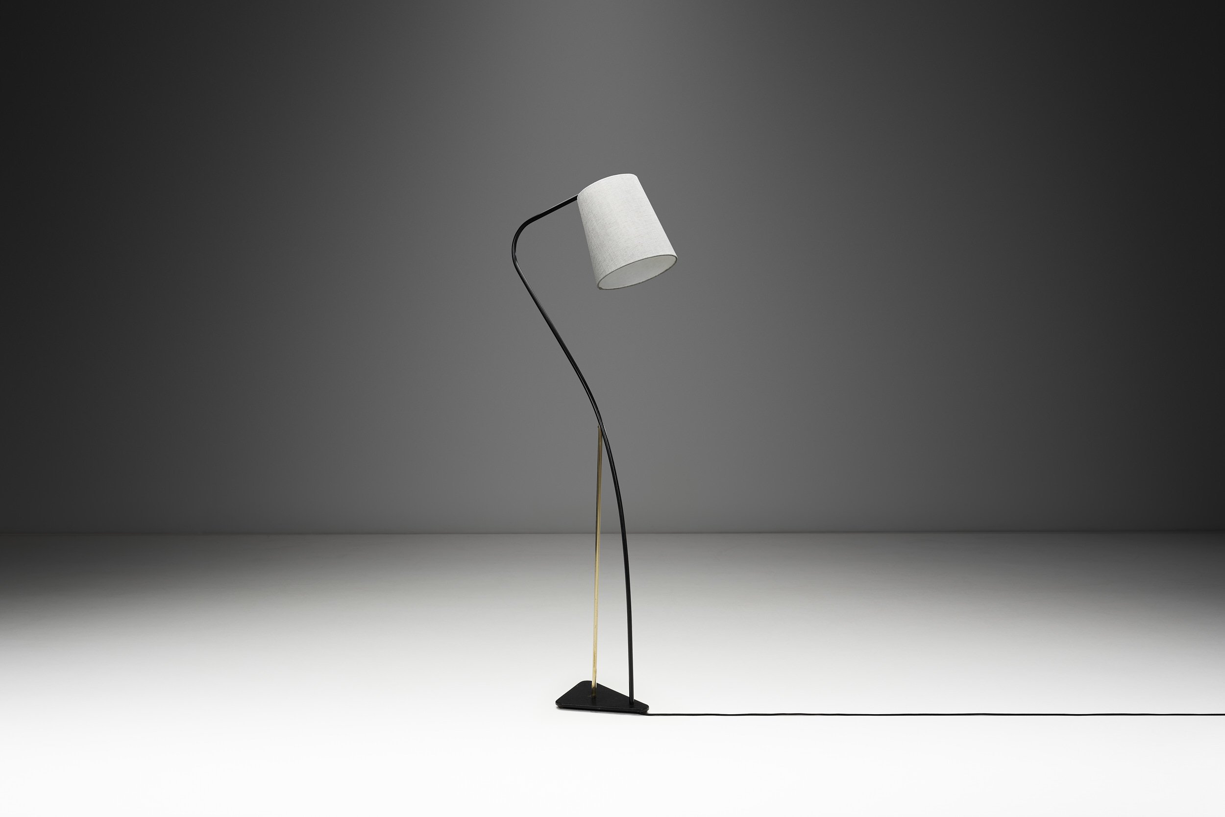 2025-11-289410 1.jpg