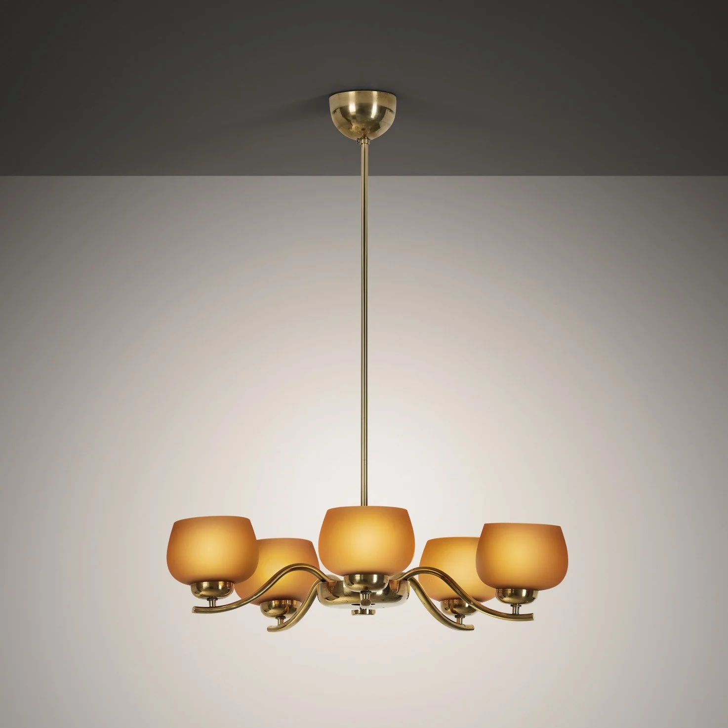 Five-Arm Model "1443/5" Brass and Rose Tinted Glass Chandelier by Paavo Tynell for Taito, Finland 1930s