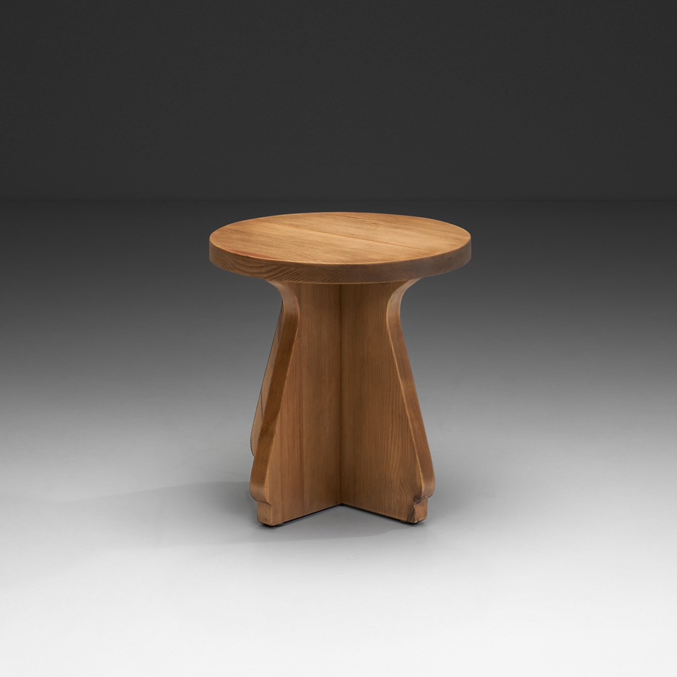Pine Wood Stool with Circular Seat in the Manner of Axel Einar Hjorth, Sweden First Half of the 20th Century