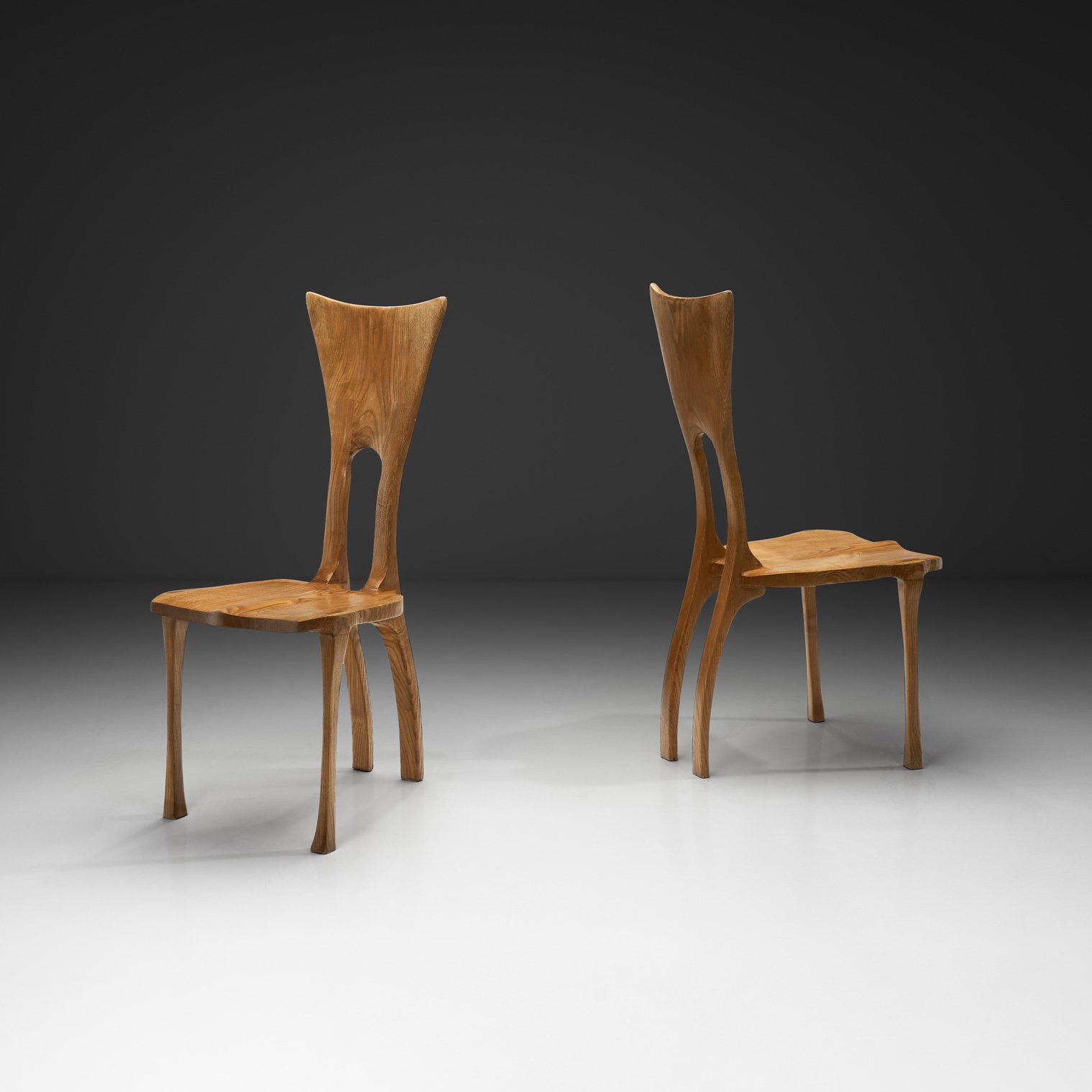 Pair of Organic Elm Chairs by Mattes Nebeling for Nebelwasser Möbeldesign und Kunstatelier, Germany Early 21st Century