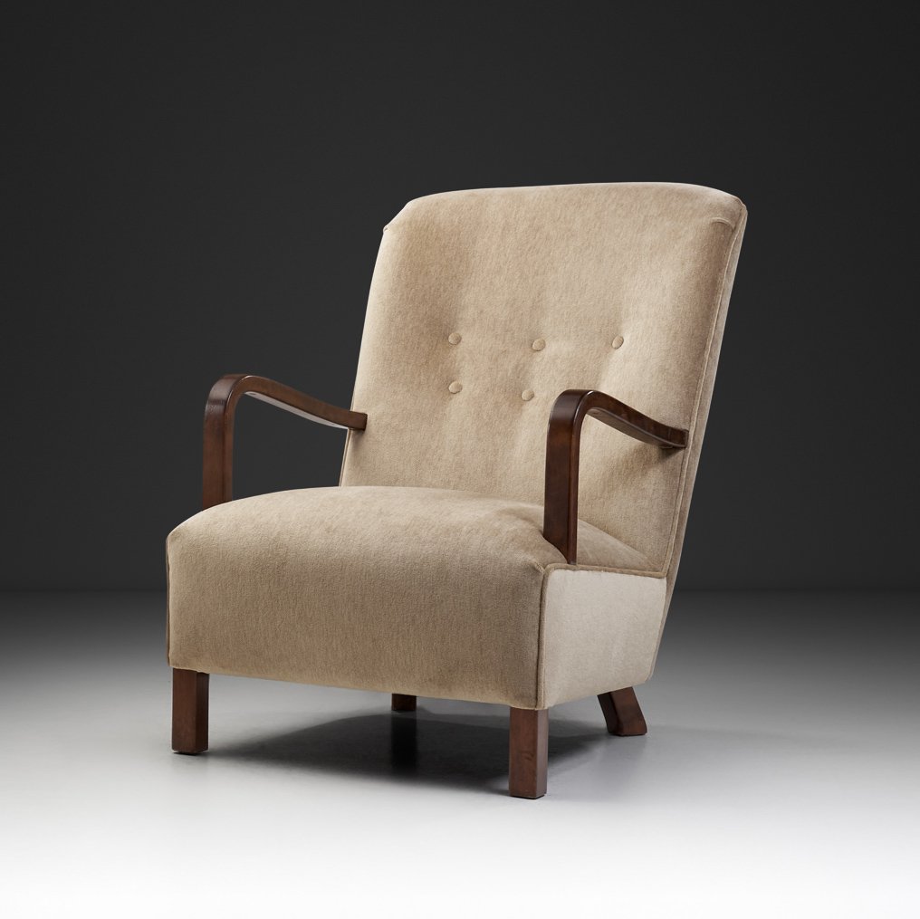 Scandinavian Lounge Chair with Wooden Frame, Scandinavia 1930s