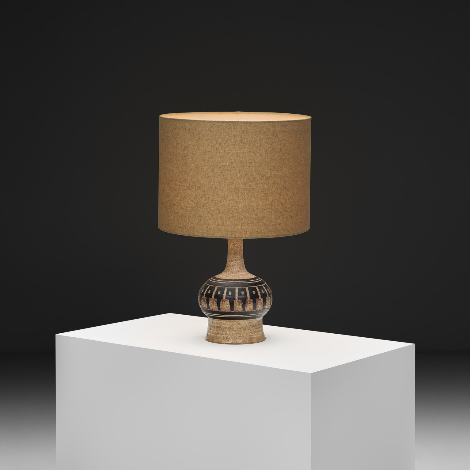 Stoneware Table Lamp with Black-Glazed Reliefs by Jette Hellerøe, Denmark 1970s