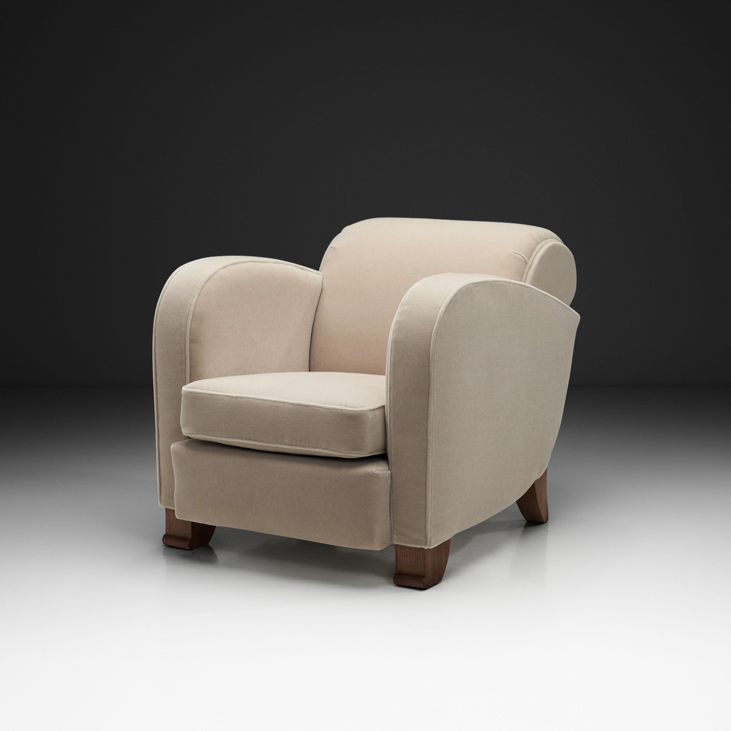 Art Deco Lounge Chair in Off-White Mohair Upholstery, France 1930s