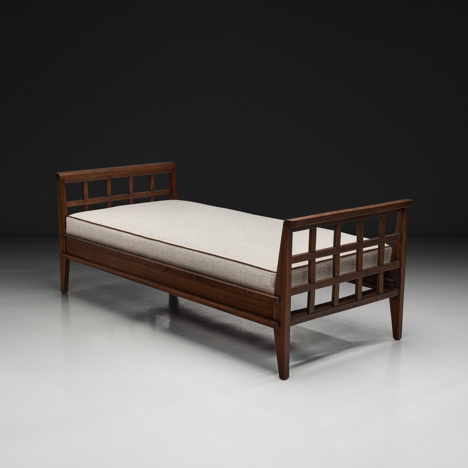 Daybed with Oak Cross-Braced Frame by René Gabriel, France ca 1945
