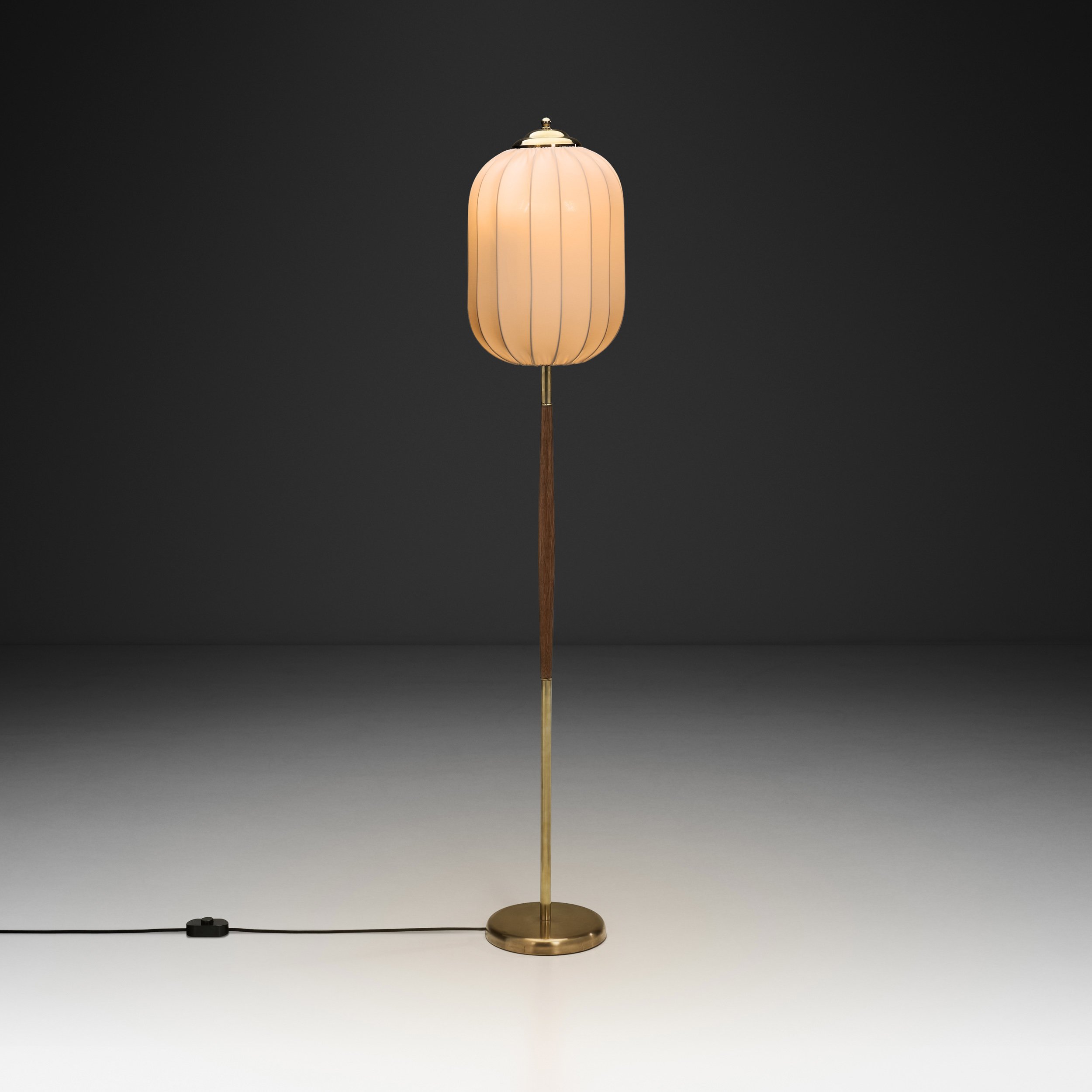 Floor Lamp with Wooden Detail by G. Holman, Finland 1950s