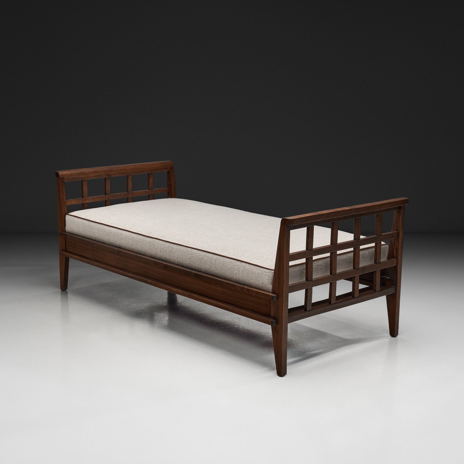 Daybed with Oak Cross-Braced Frame by René Gabriel, France ca 1945