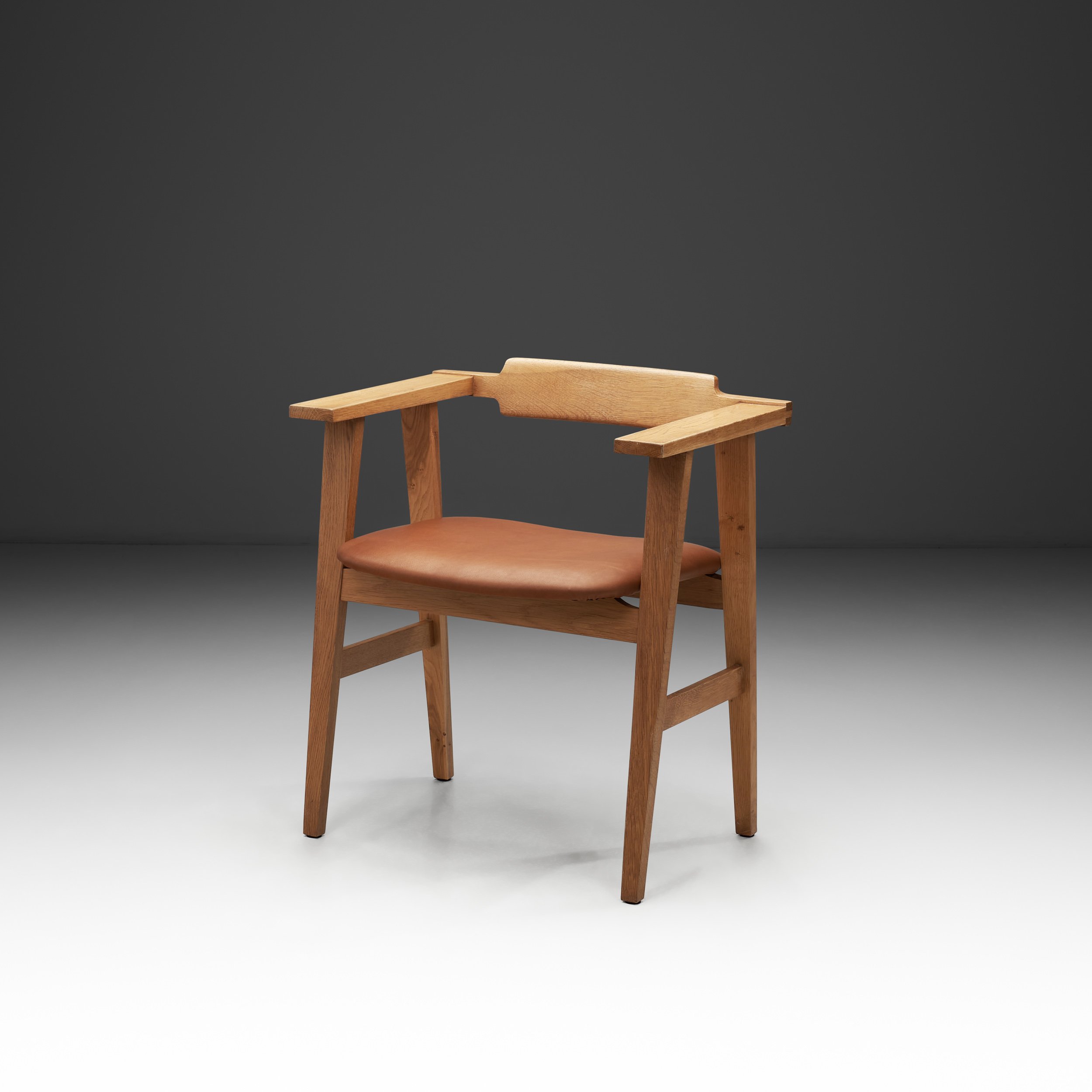 Danish Cabinetmaker Oak and Leather Armchair, Denmark Mid-20th Century