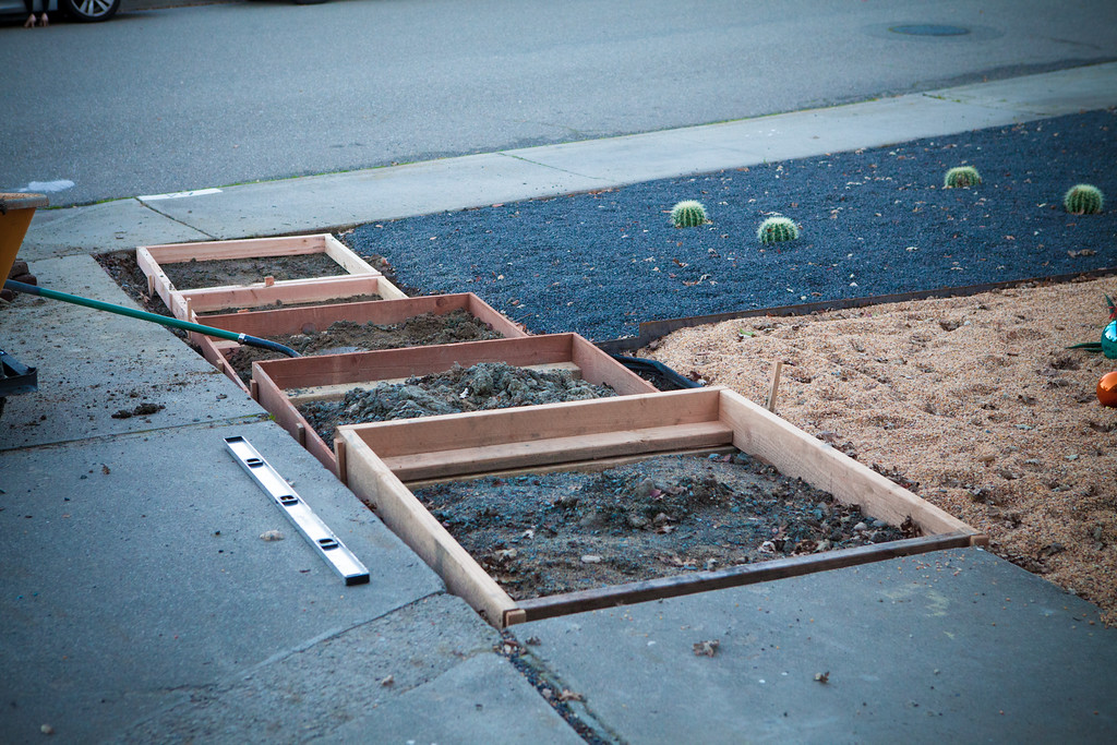 How to Make Floating Concrete Steps — Mid Century Modern Interior