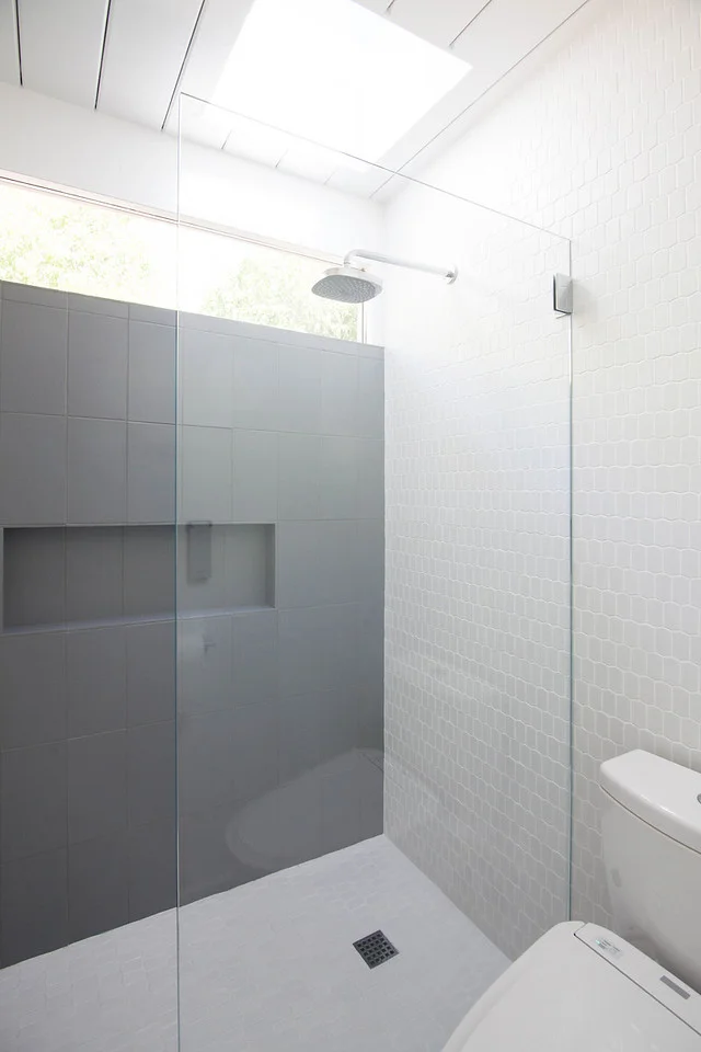 eichler-master-bath-04.jpg