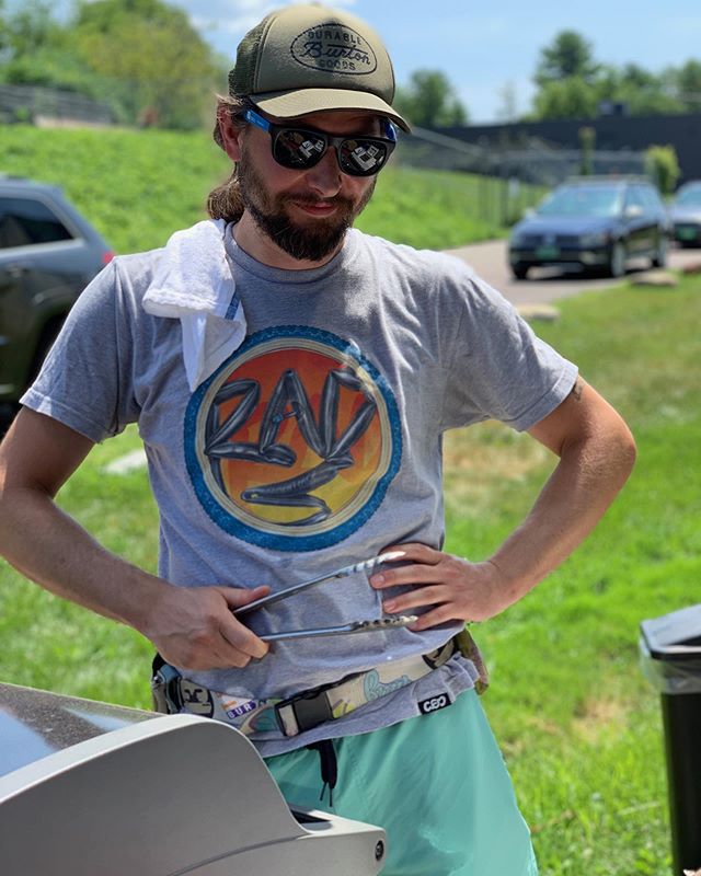 🌭🌭🌭Experiment #3 of The Great Self-Sustaining Hot Dog Project went very well. Thanks for believing. 📷: And thanks to @bfishkin for another fine grill portrait. #burton