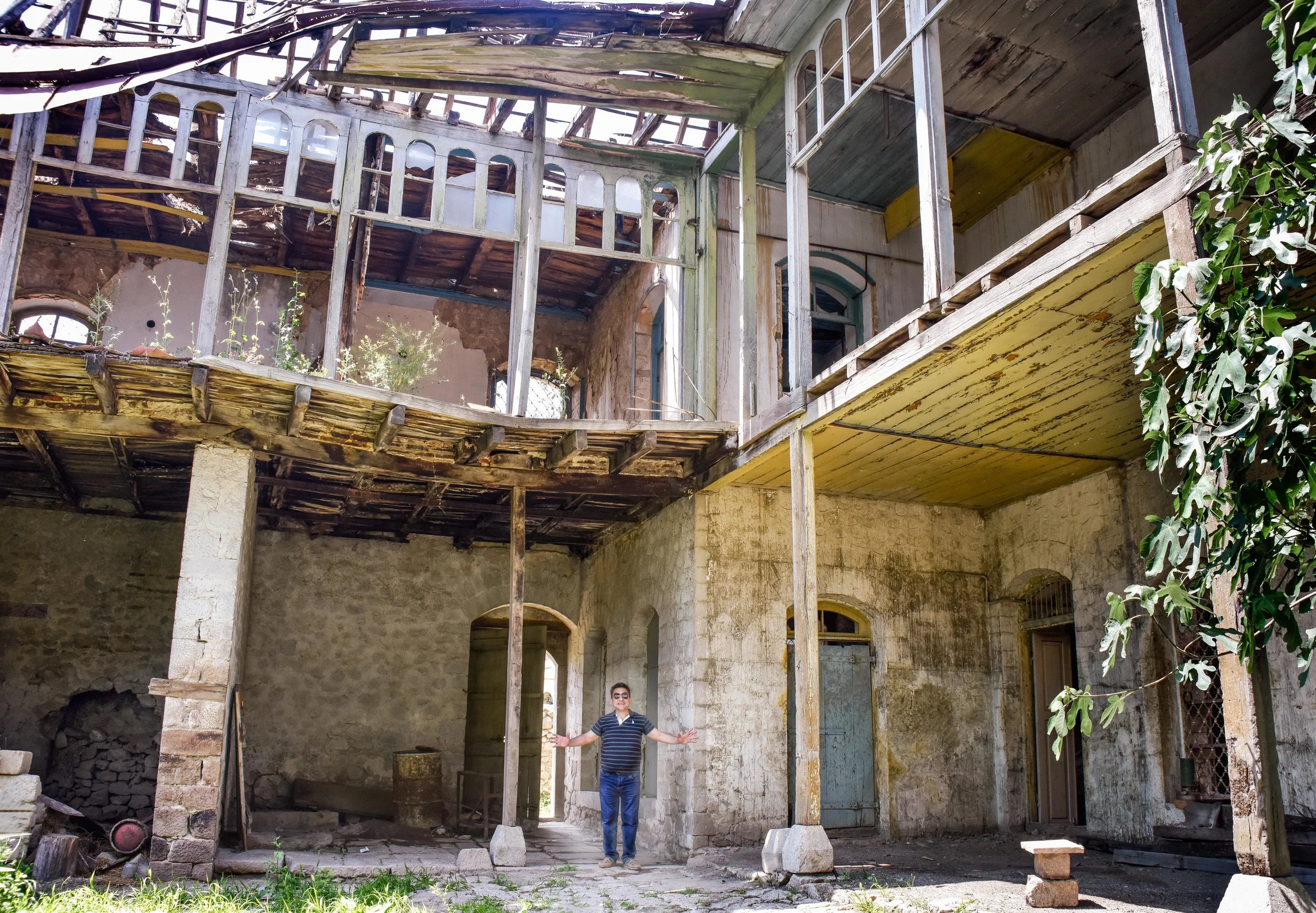 Saro Saryan shows us the traditional home that a local artist is restoring