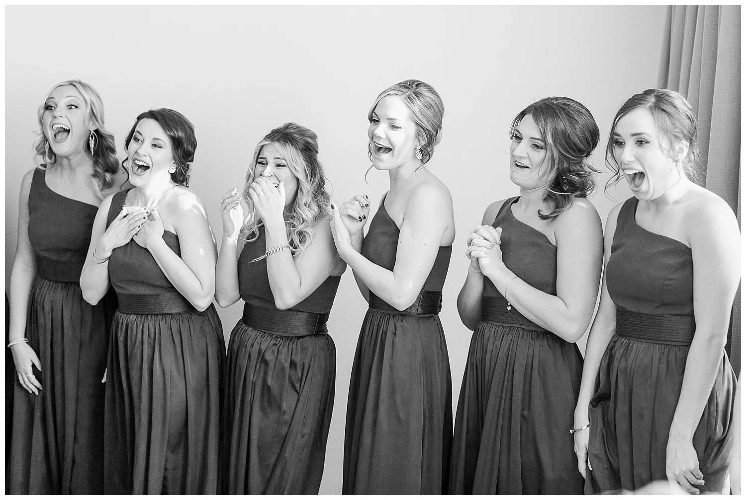 romantic-chicago-wedding-photographer-blush-dress_0010.jpg