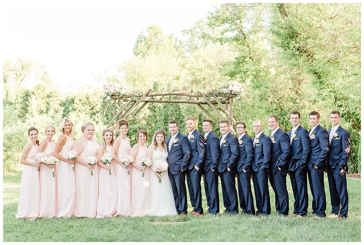 county-line-orchard-spring-wedding-chicago-photographer-light-airy_0030.jpg