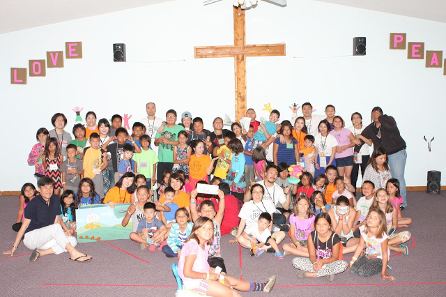 Vacation Bible School을 모두 마친 후 단체사진 찰칵!
