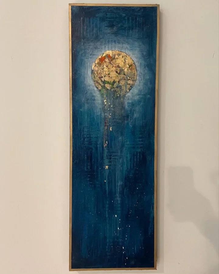 long blue pouring sphere 3.jpg