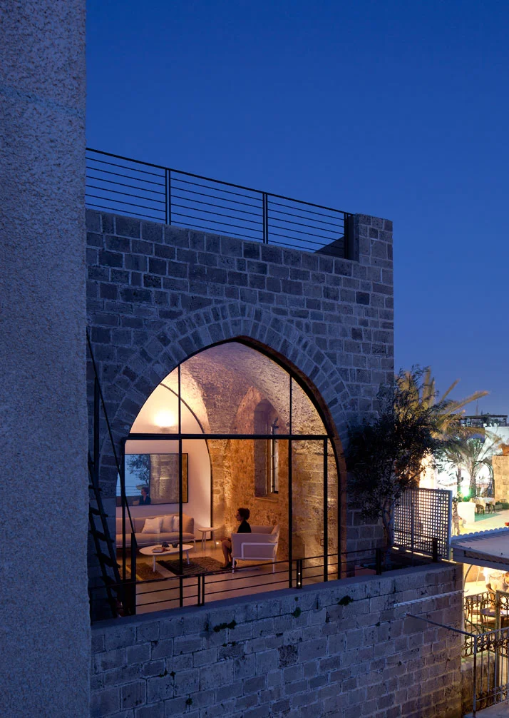 residence-in-old-jaffa-tel-aviv-by-pitsou-kedem-architects-yatzer-18.jpg