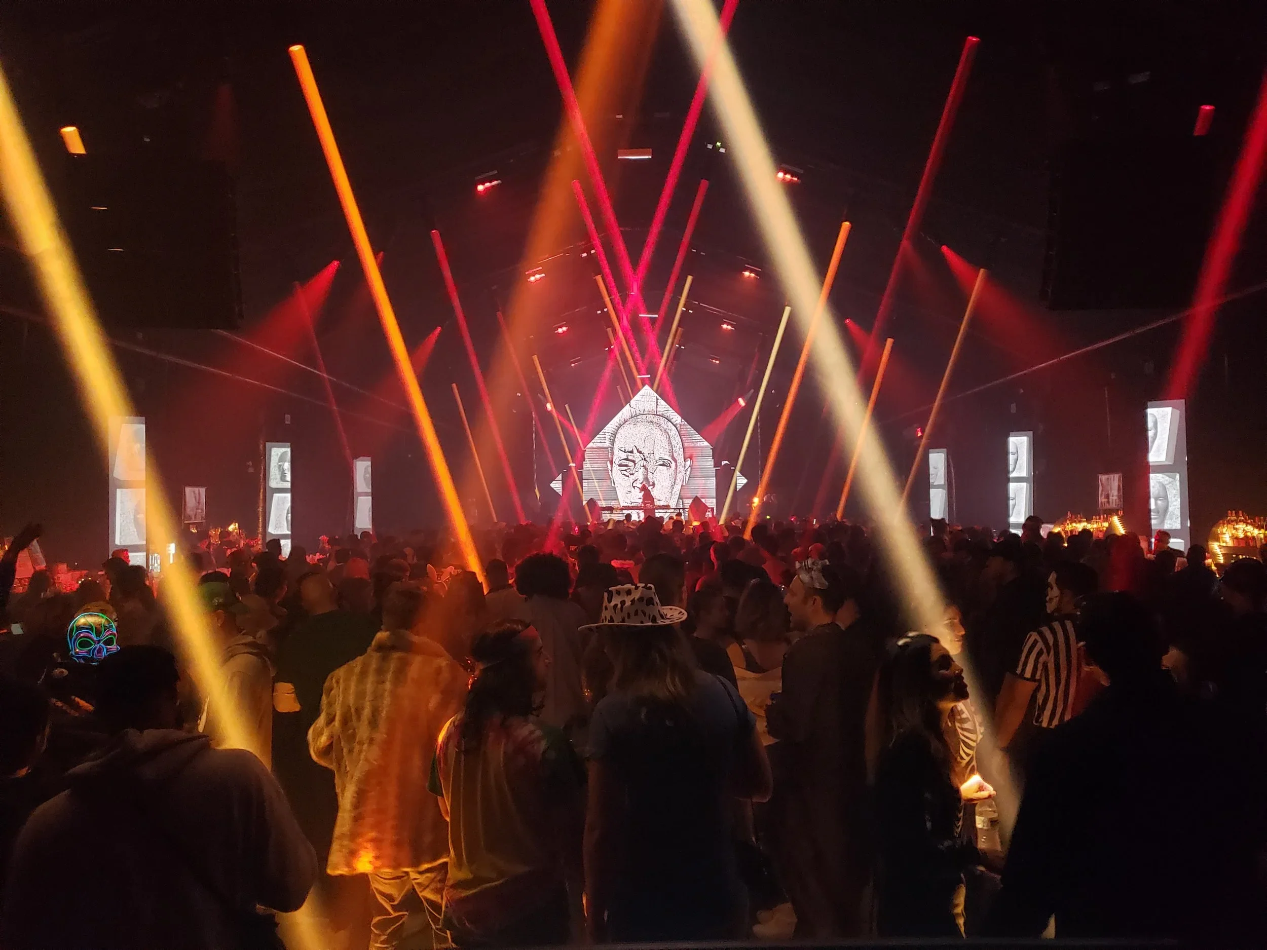  Gleix live visuals reel – club stage visuals and installations. Avant Gardner, Brooklyn Mirage, Keinemusik, Cityfox, Zamna Festival Tulum, Akumandra, Koncept LA, Electric Zoo, Boris Brejcha, All Day I Dream, VJ, Gleix Visuals, Generative club stage 