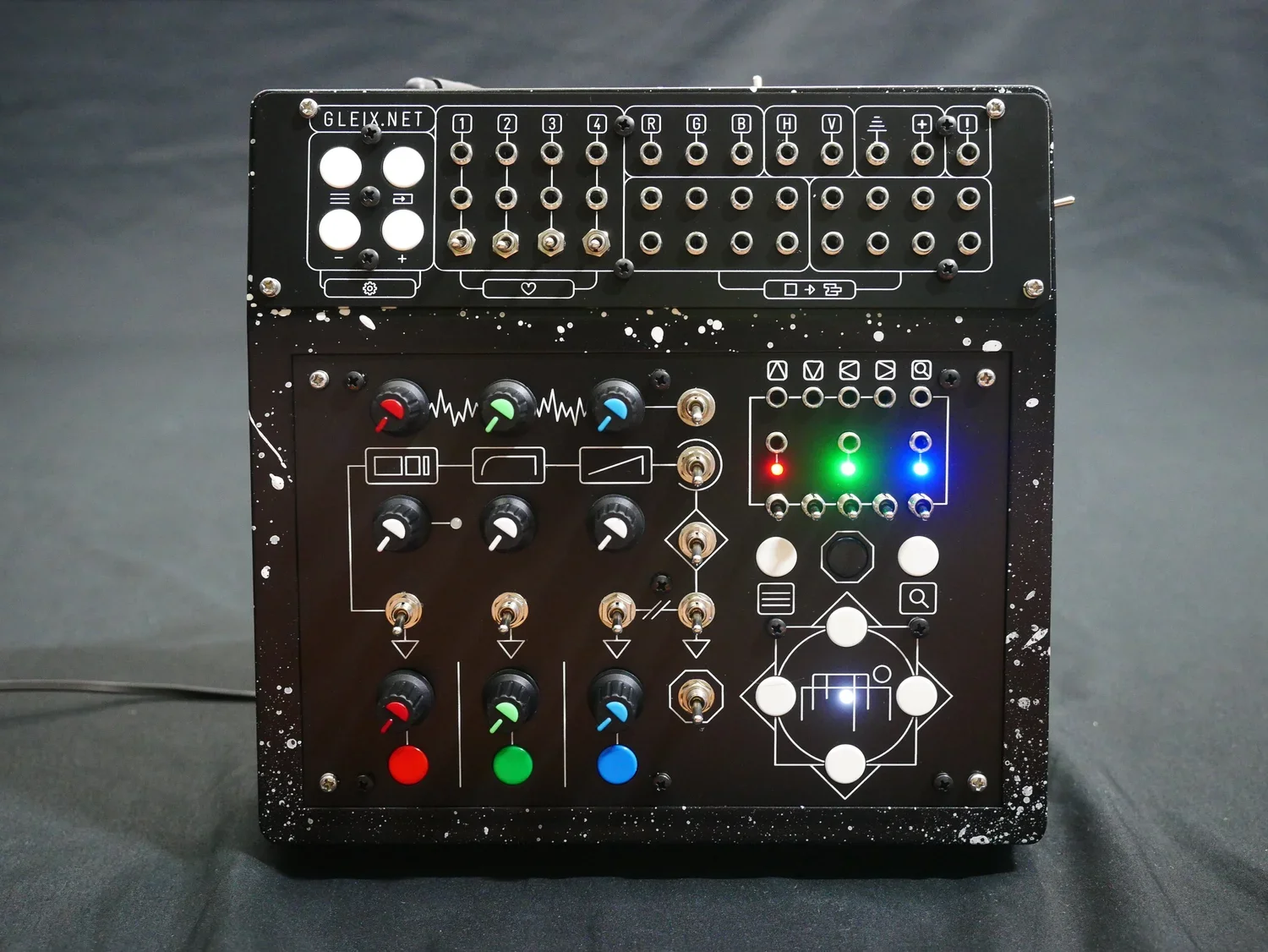 Gleix_GeorgeGleixner_Art_CircuitBending_Visuals_Music (6).webp