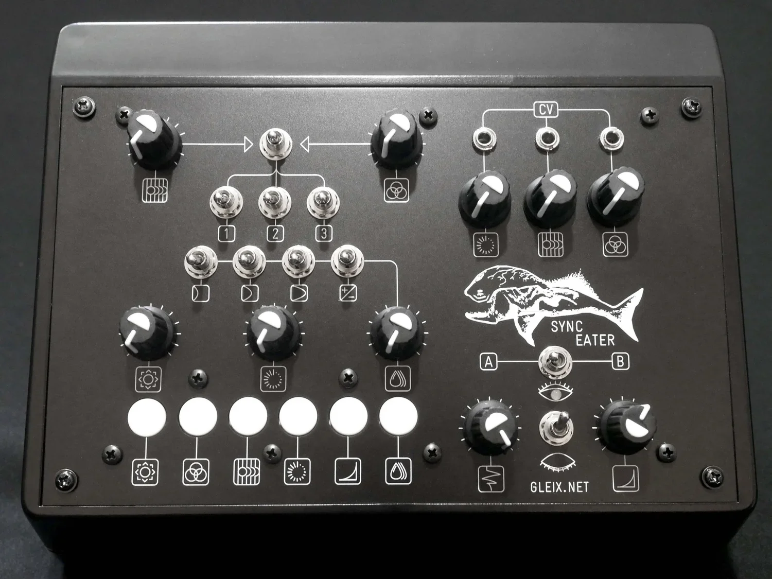 Gleix_GeorgeGleixner_Art_CircuitBending_Visuals_Music (1).webp