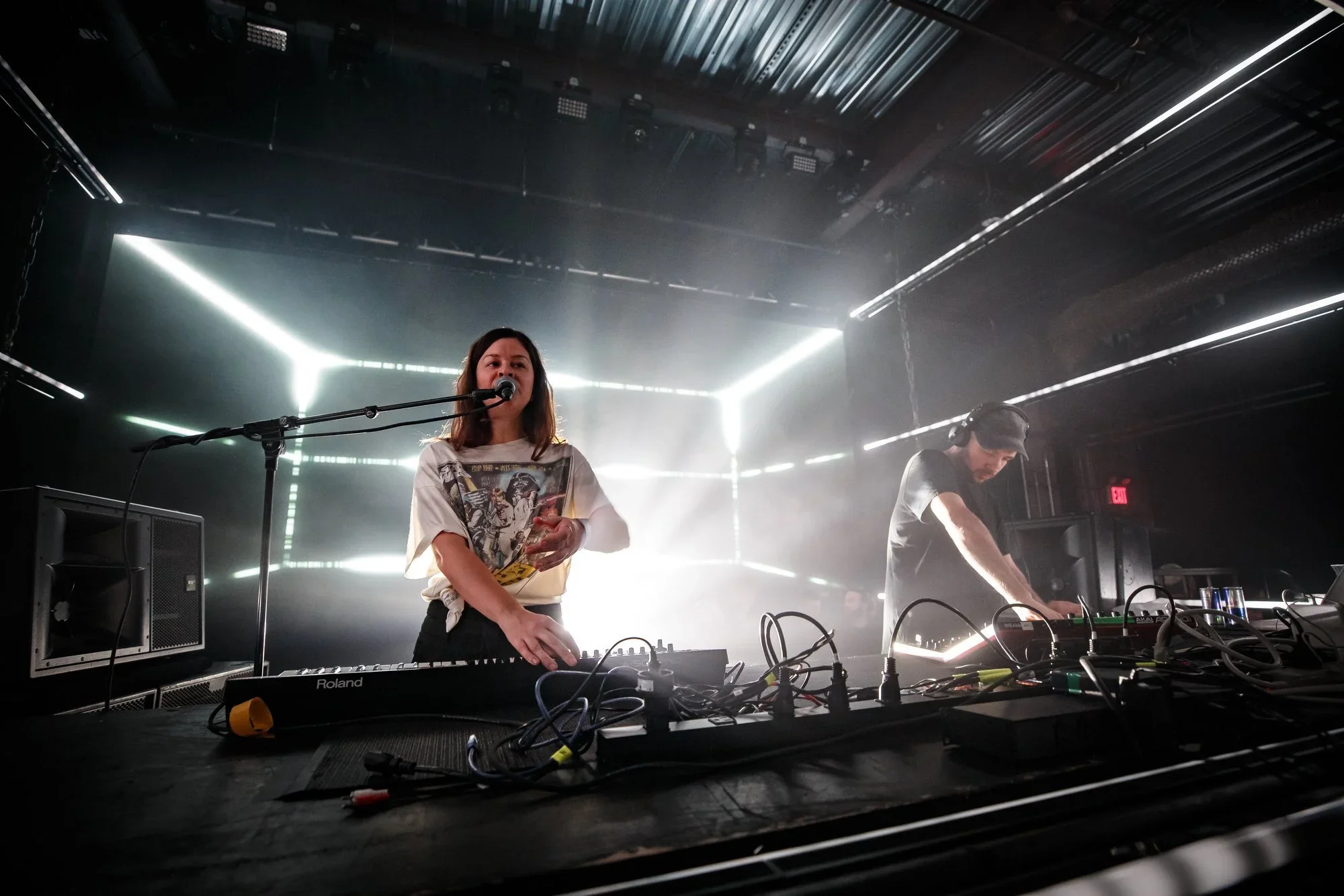 Gleix_LiveVisuals_NYC_TouchDesigner (8).webp