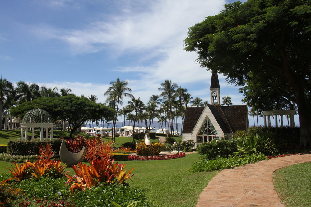  Grand Wailea grounds 