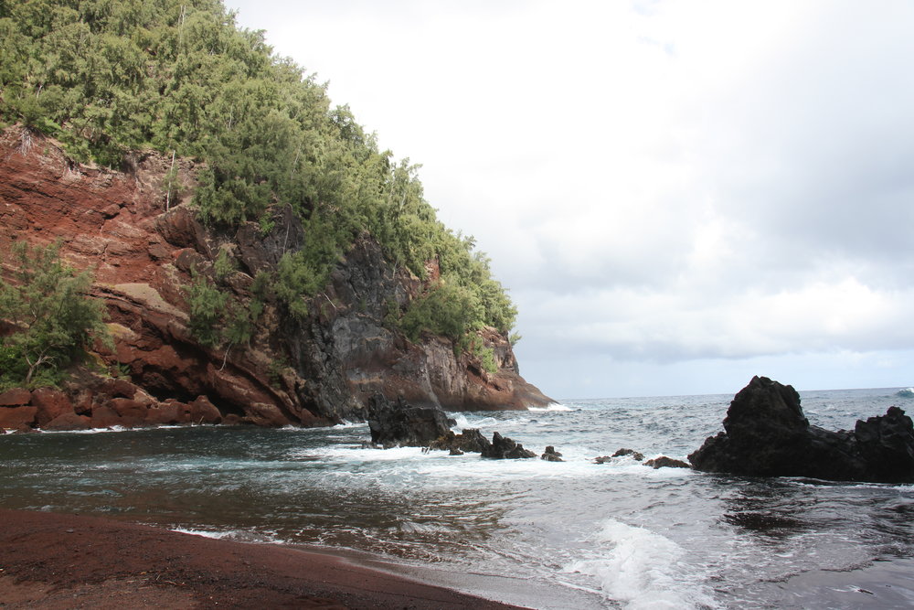  Road to Hana- Kaihalulu Bay Red Sand Beach 