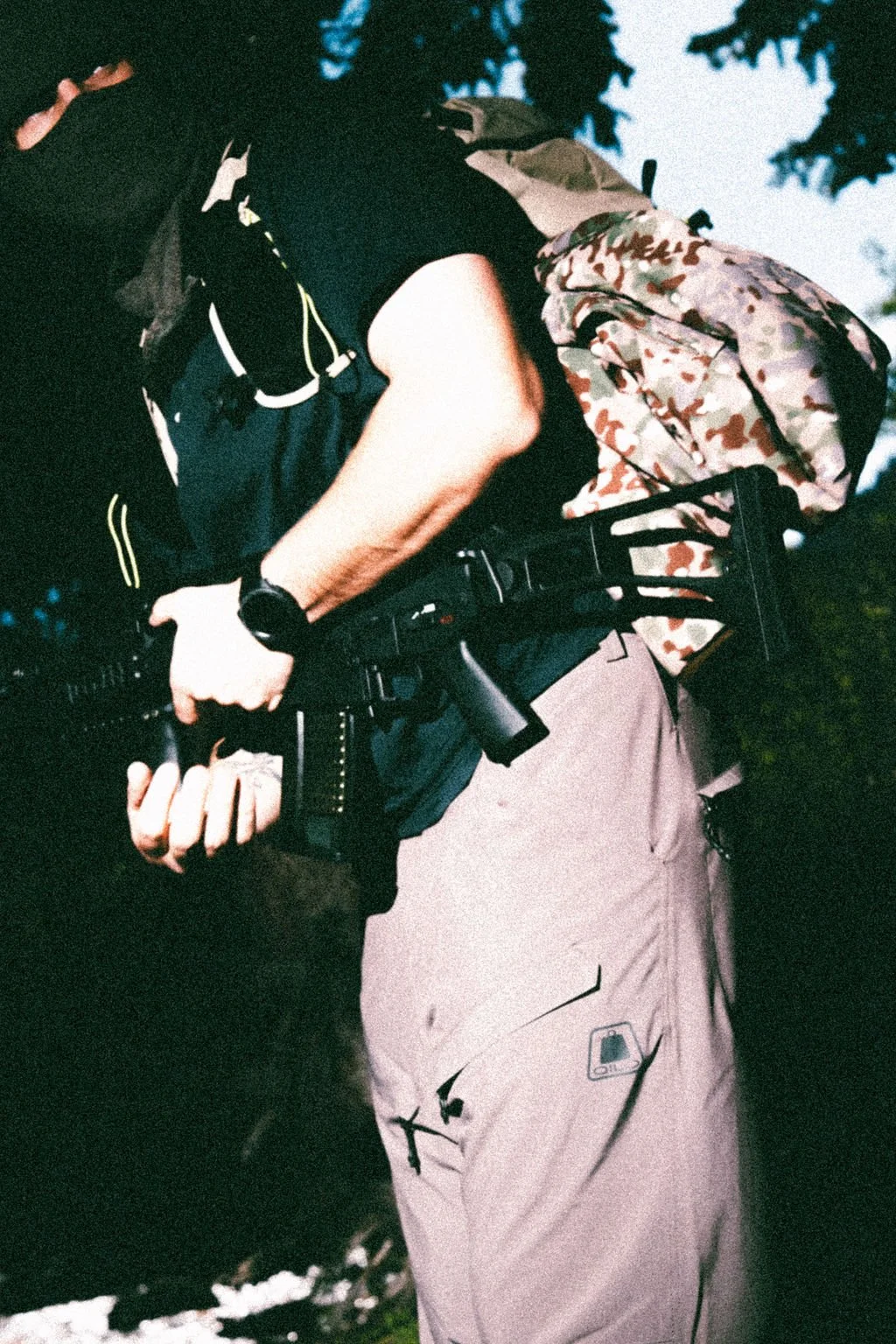 Qilo_26MED083_PICKUP_EDITS_016.jpg