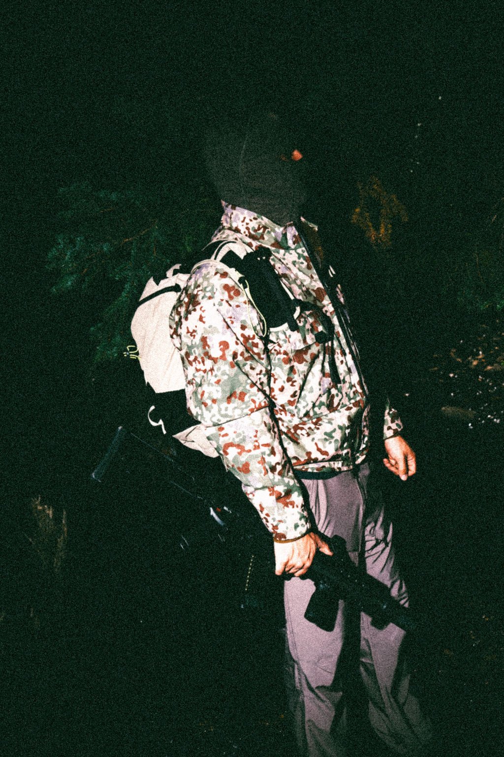 Qilo_26MED083_PICKUP_EDITS_08.jpg