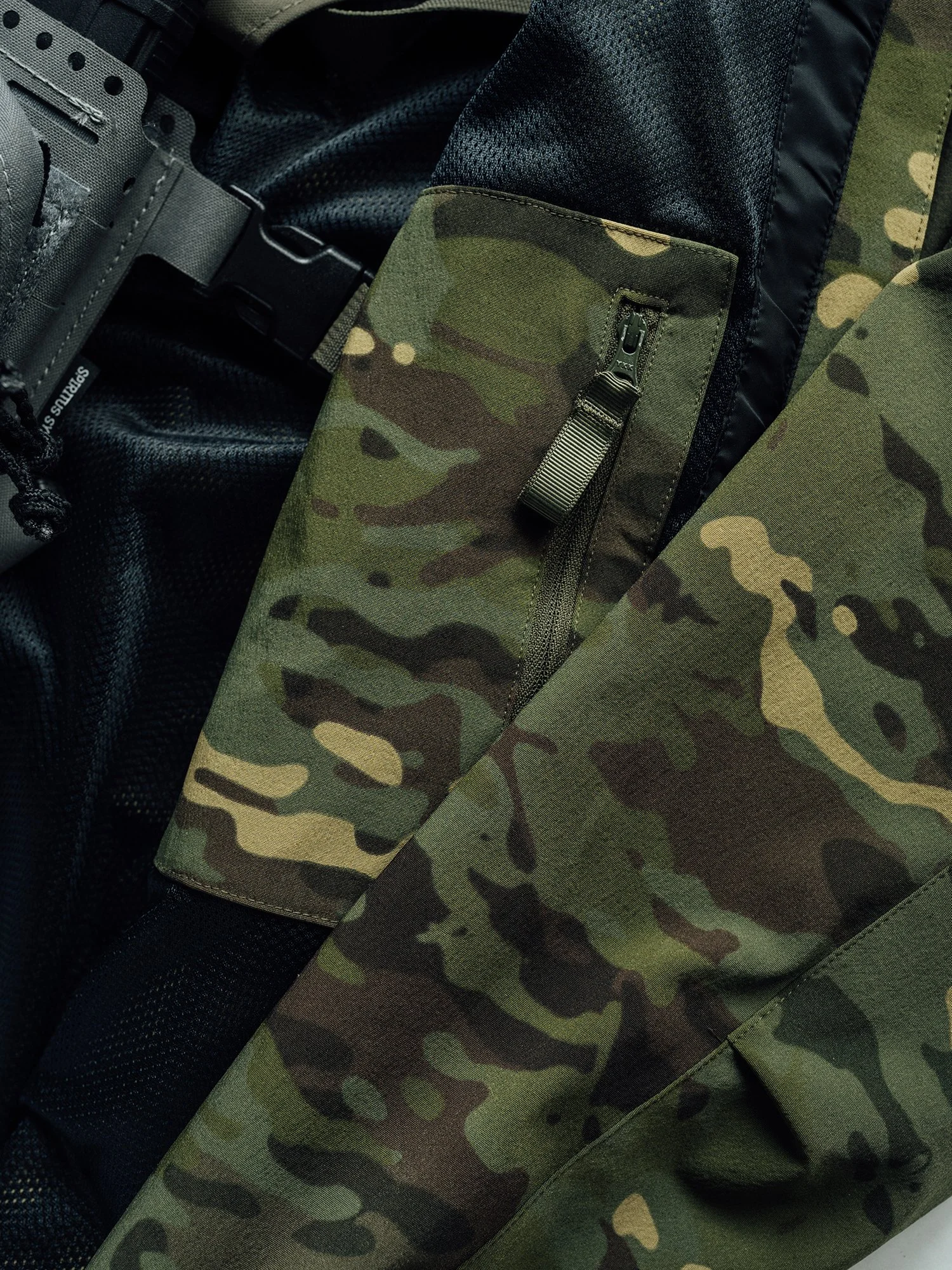 summit camo jacket aug 4 (4 of 4).JPG
