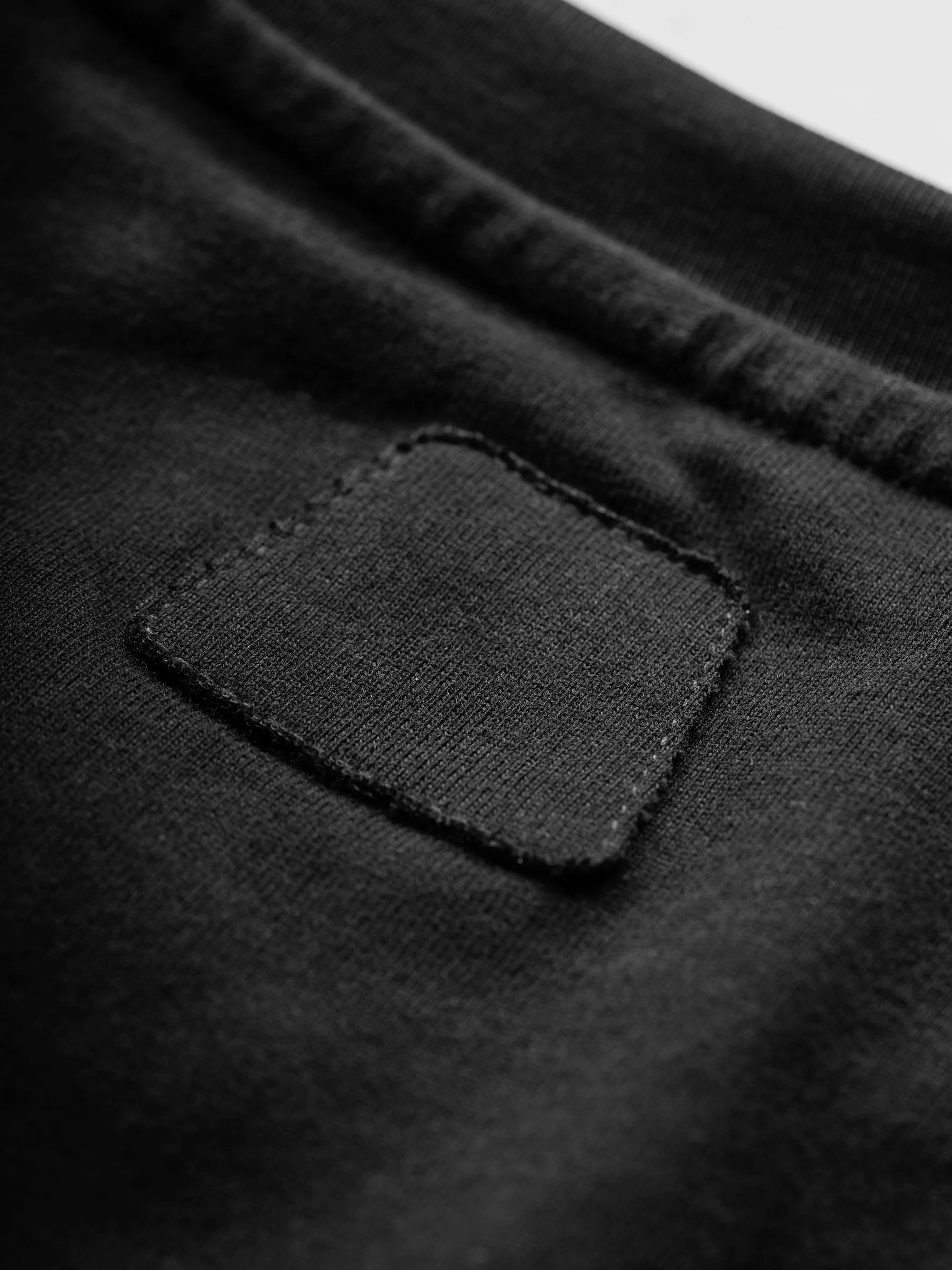 qilo solid black tee-00246.JPG