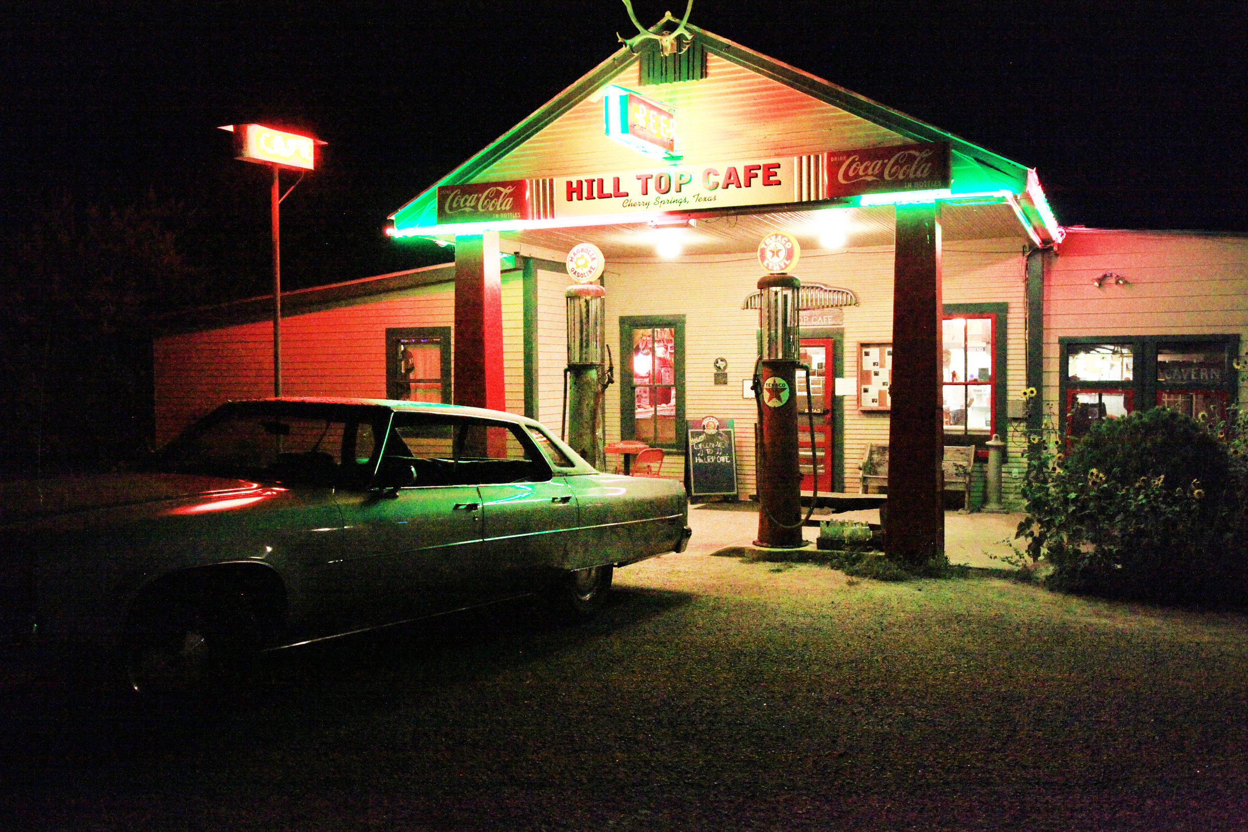 HILLTOP CAFE