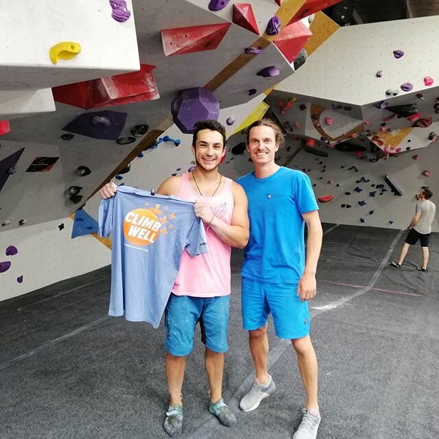 Working with @r.kenna as he prepared for overseas competition last year was a real joy. Great to be a part of his focus, effort and love of bouldering 🙌

Message me if you have a competition coming up and I'll see what I can do to help 🚀
.
.
.
.
#b