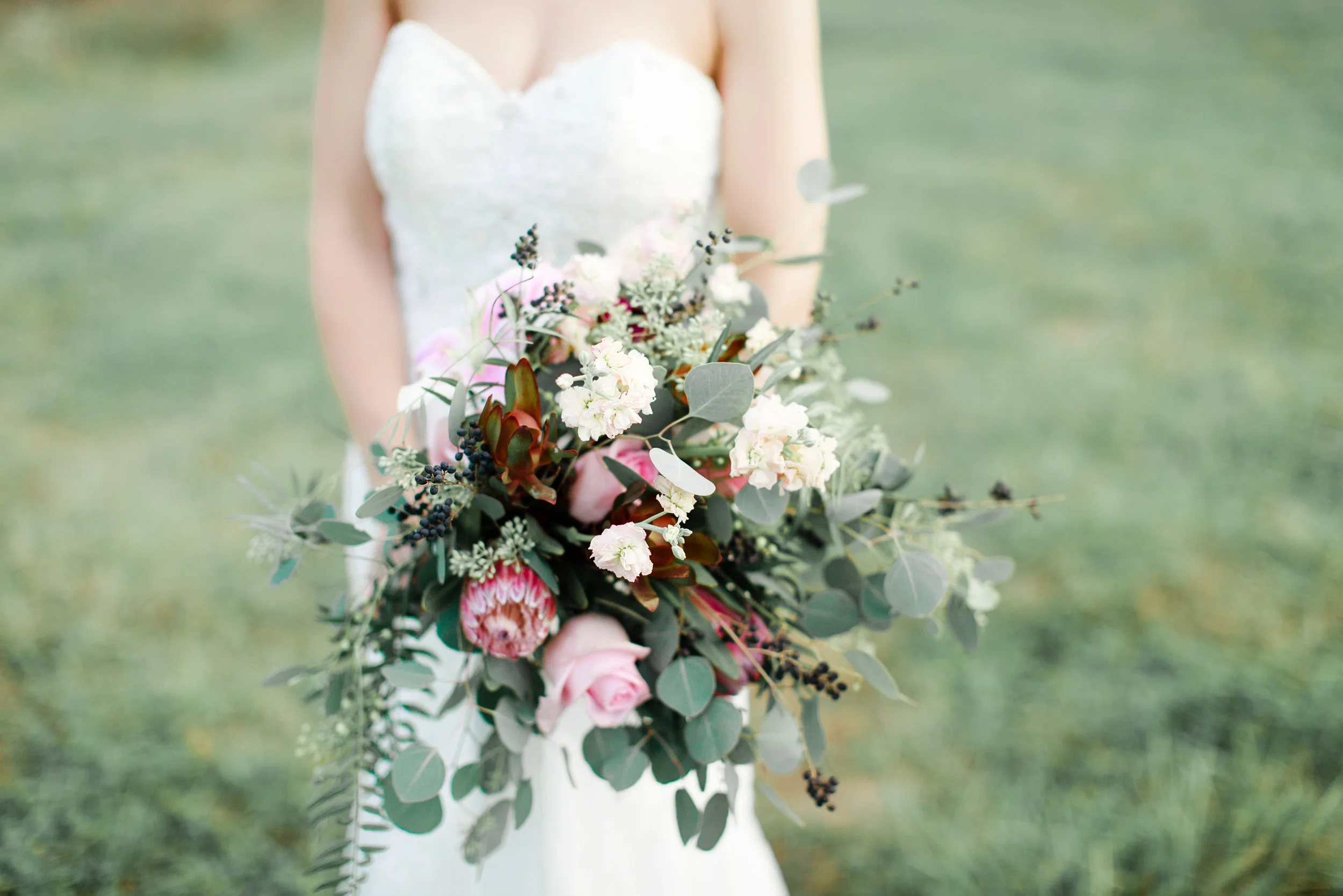 Allyography_WinterWeddingStyledPortraiture_BodockFarms_BurkesvilleKentucky-364.jpg