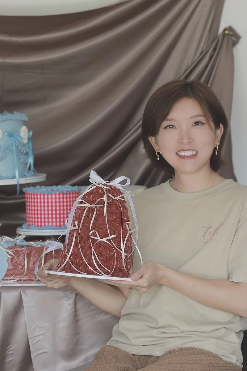 TELL Cakes Larisa bio.jpeg