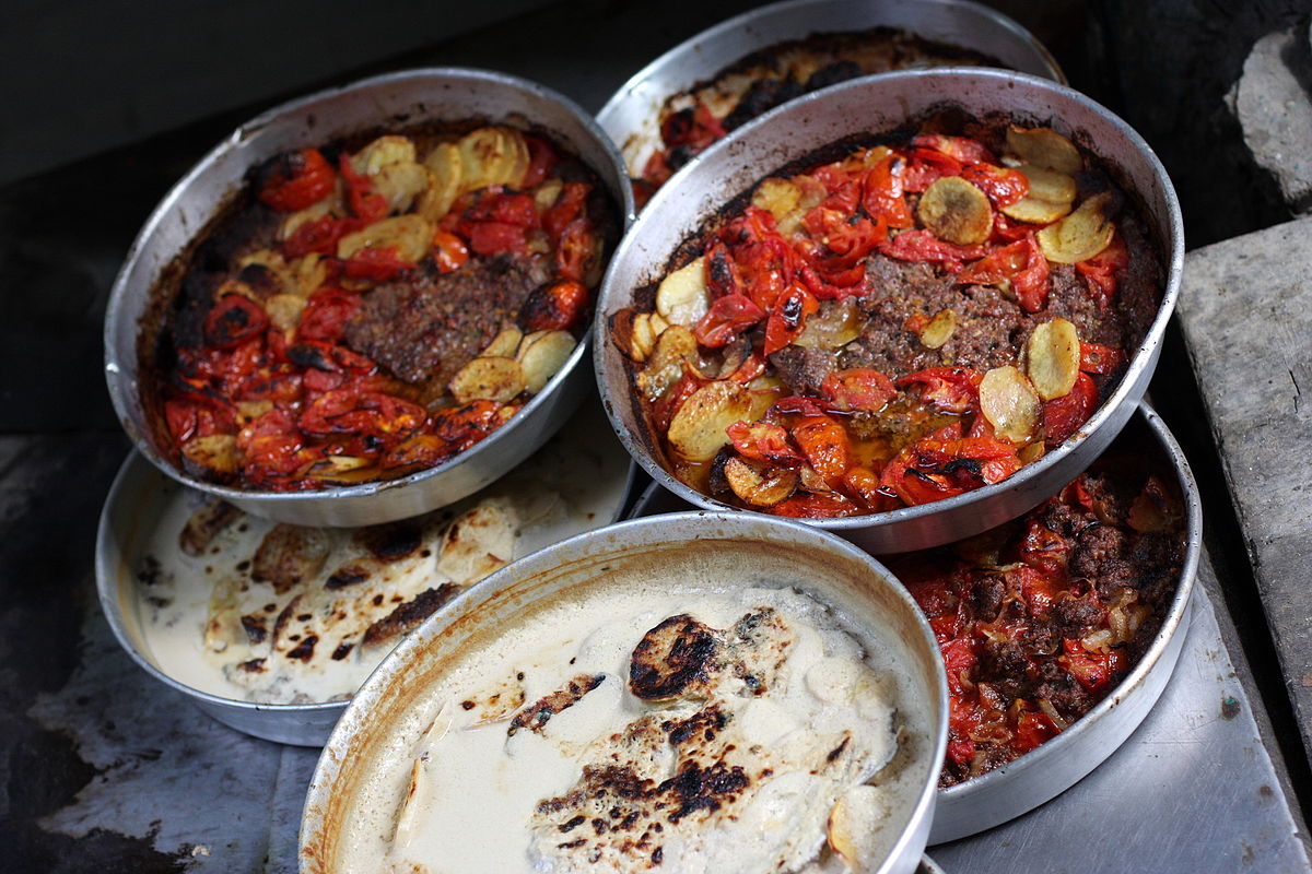 Street food in Amman. Photo taken by yeowatzup, distributed under CC BY 2.0 license.