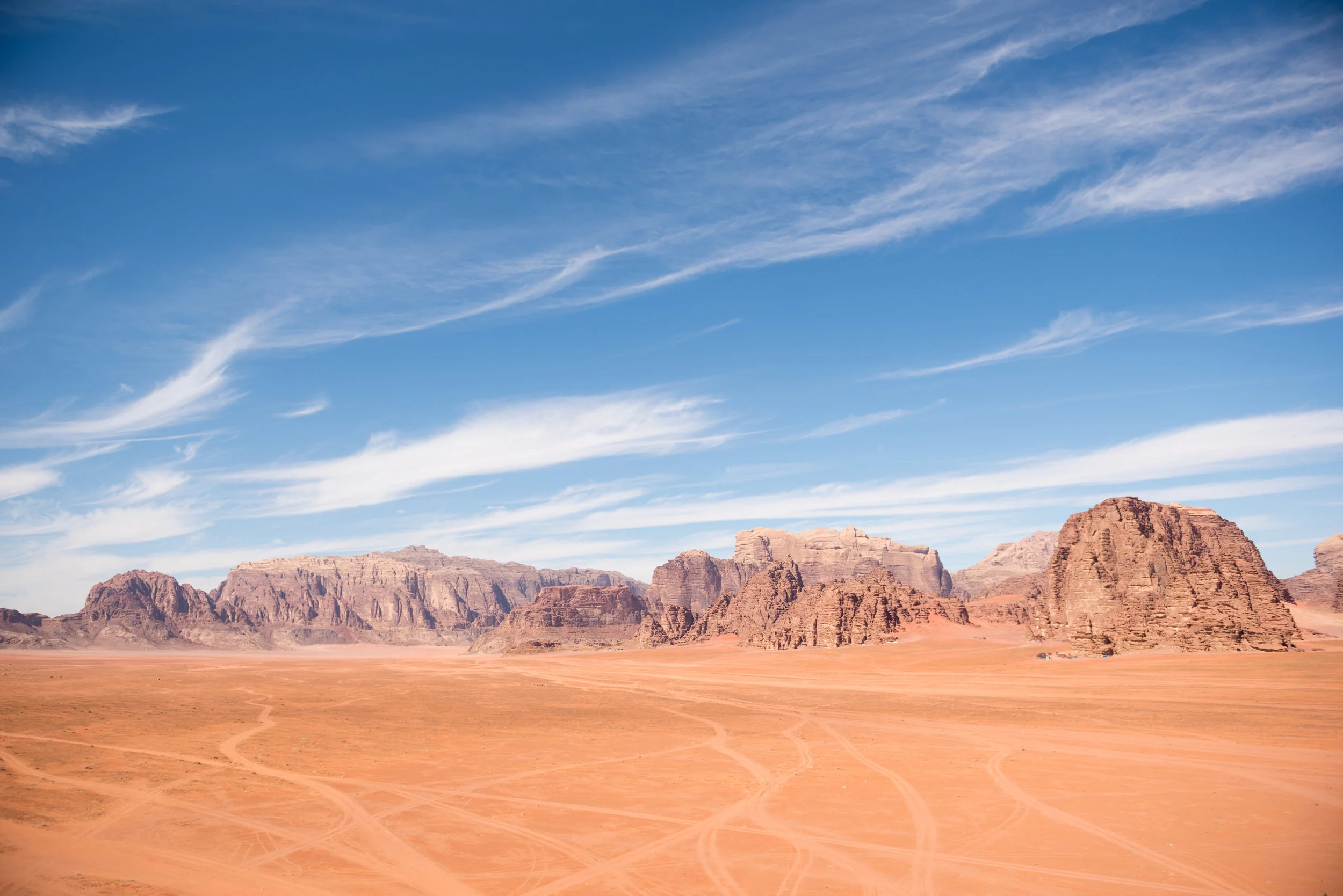 One of Wadi Rum’s many beautiful landscapes. Photo taken by one of our guests, Simon Walser, @walser.simon on Instagram.
