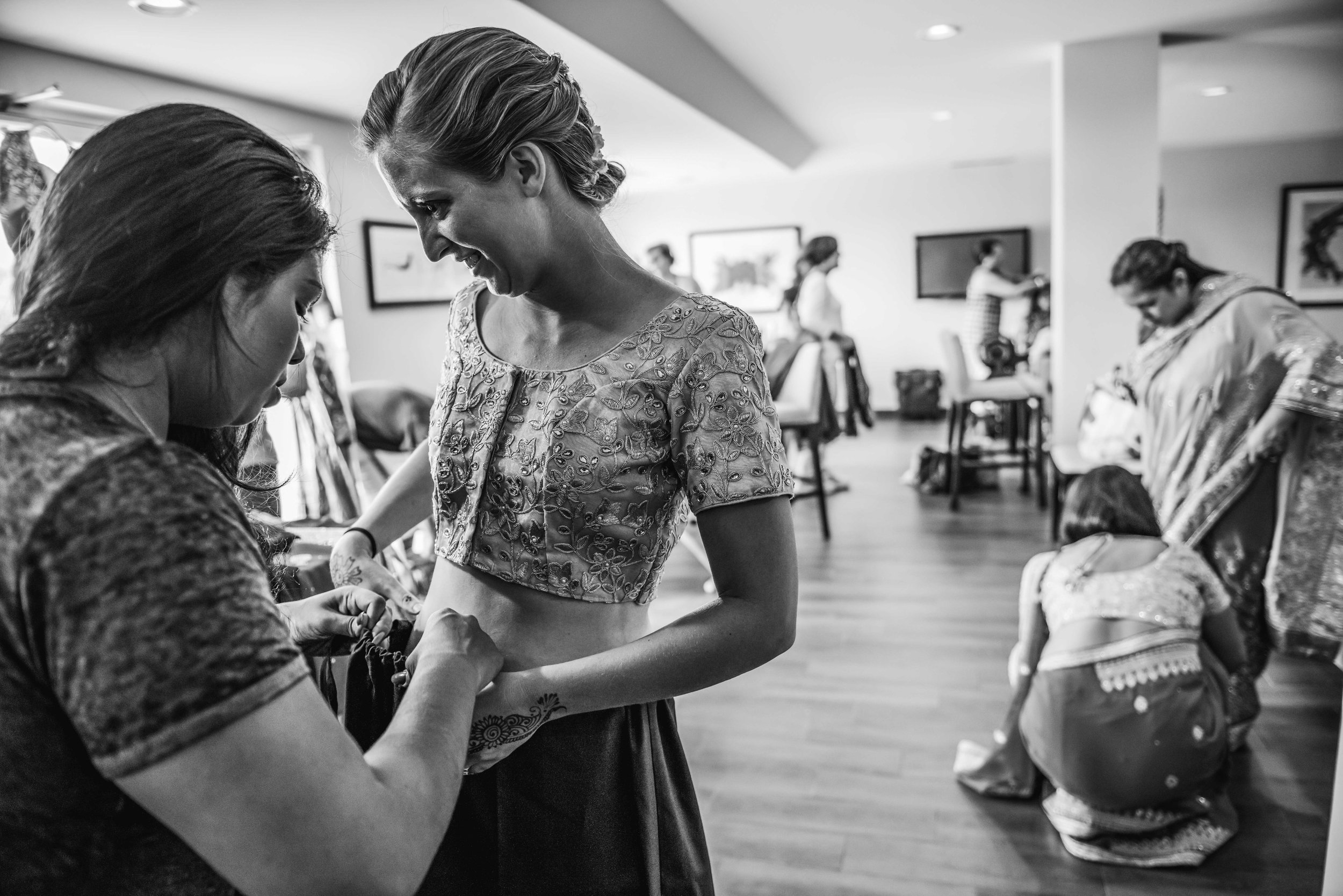 AlexandriaWedding-Blake&Sahaja-GettingReady-22.jpg
