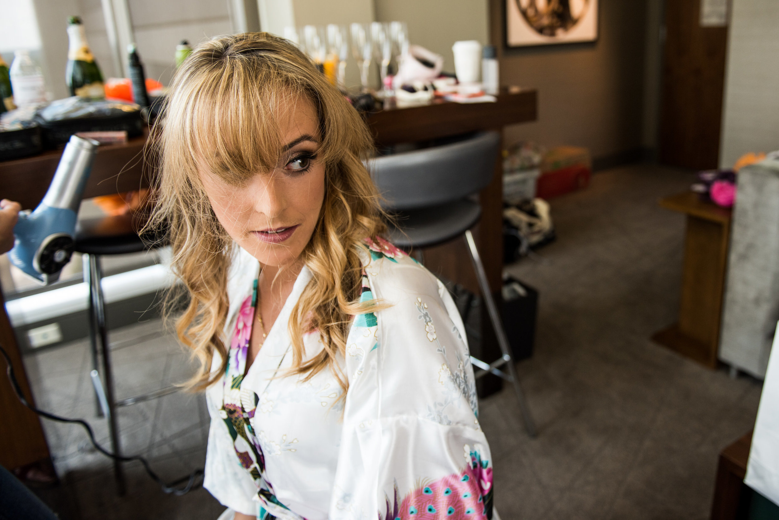 MeadowlarkGardensWedding-Ashley&Kevin-GettingReady-3.jpg