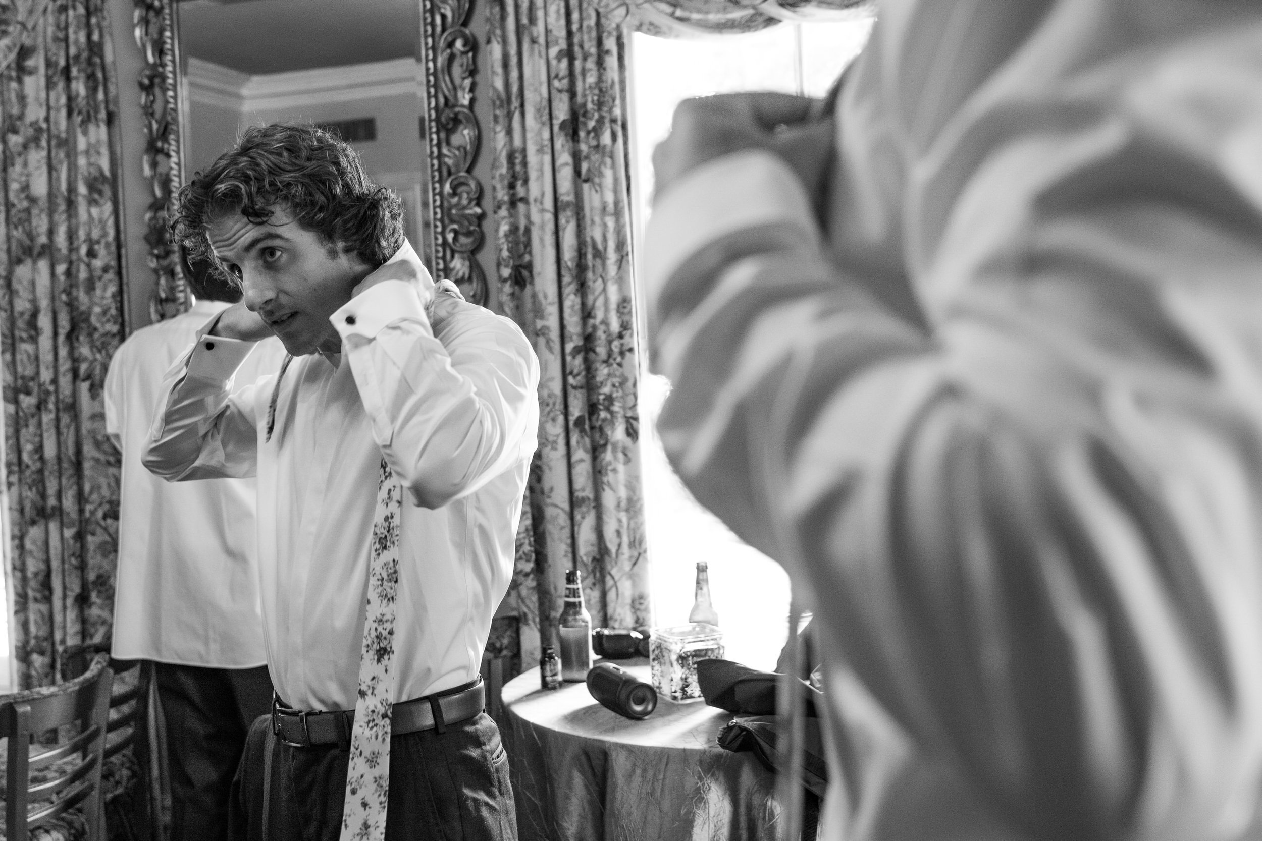 FeastCatering-Sara&Justin-GettingReady-163.jpg