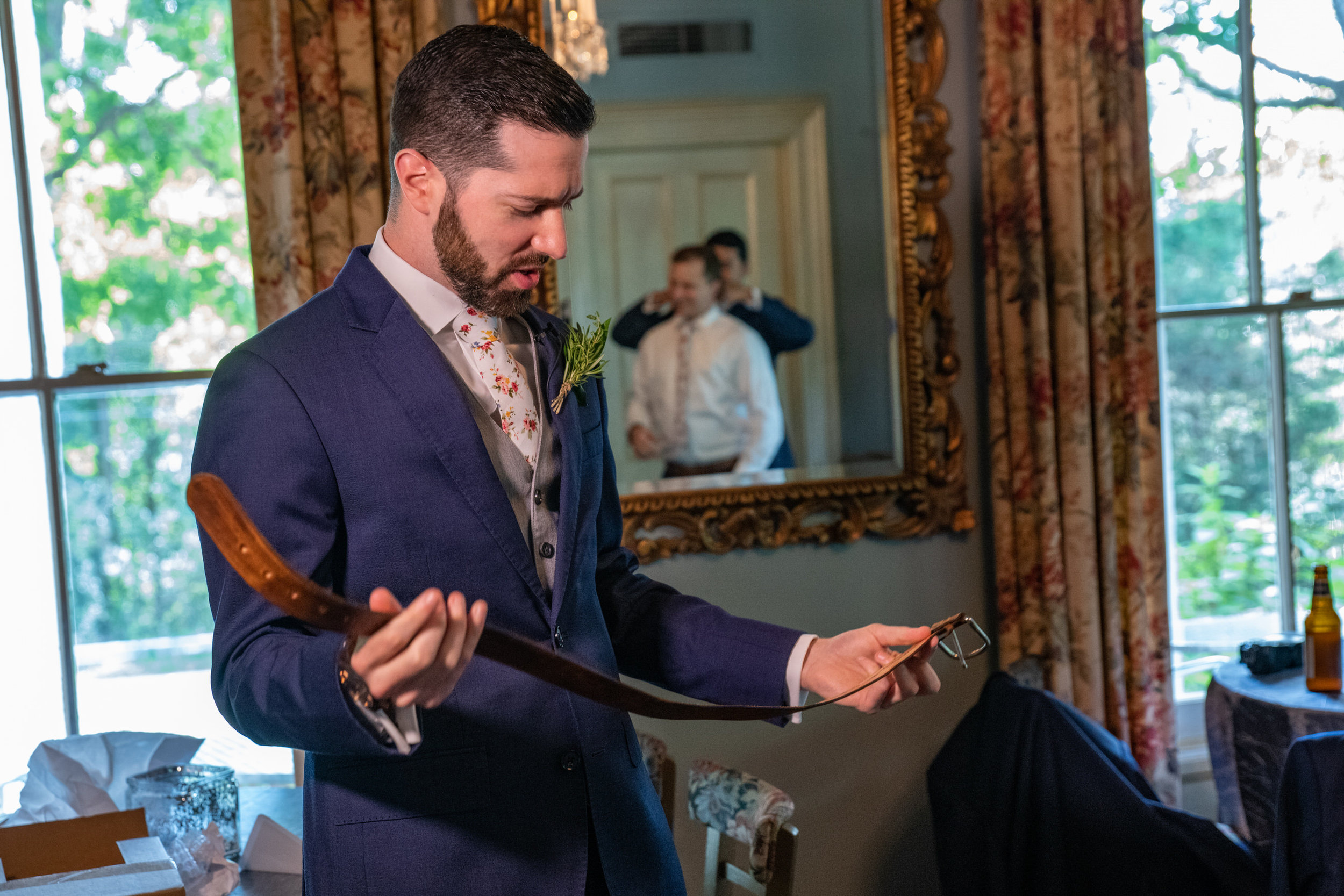 FeastCatering-Sara&Justin-GettingReady-200.jpg