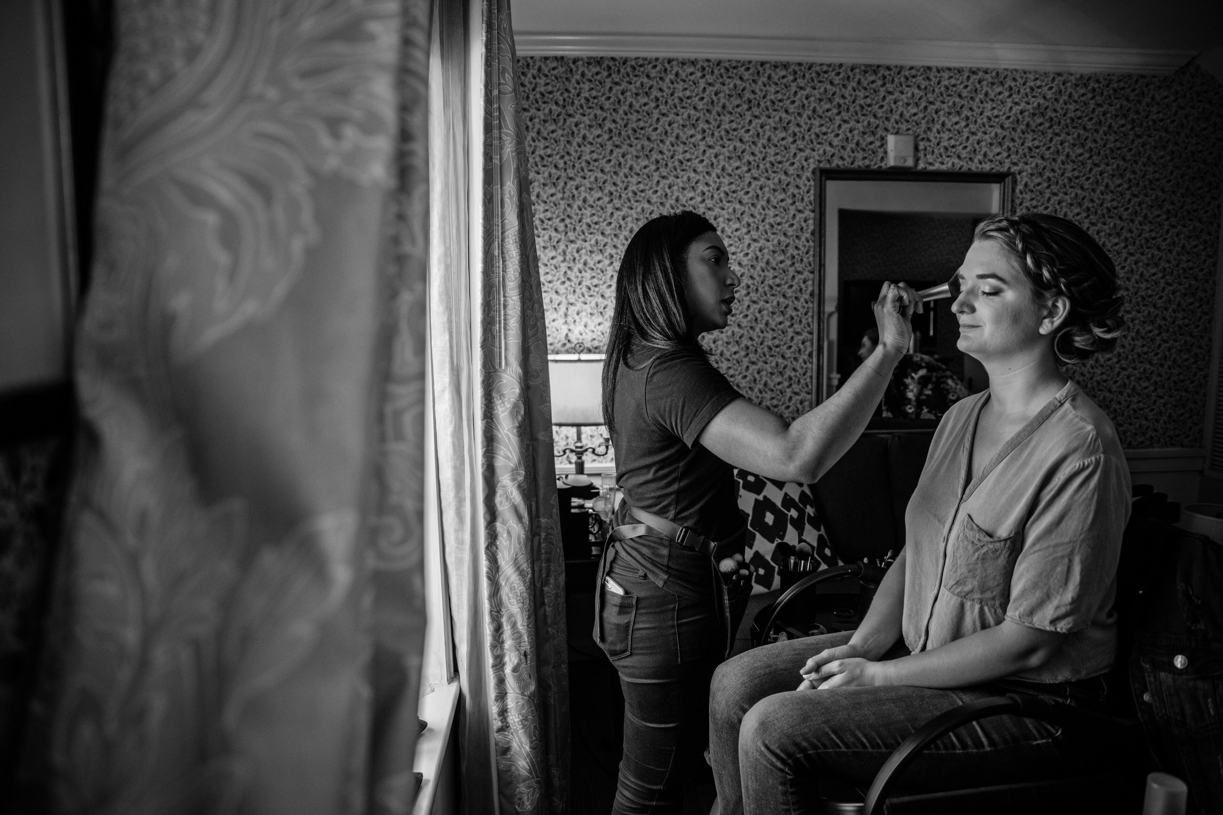AdmiralFellInnWedding-Kelly&Sky-GettingReady-5.jpg