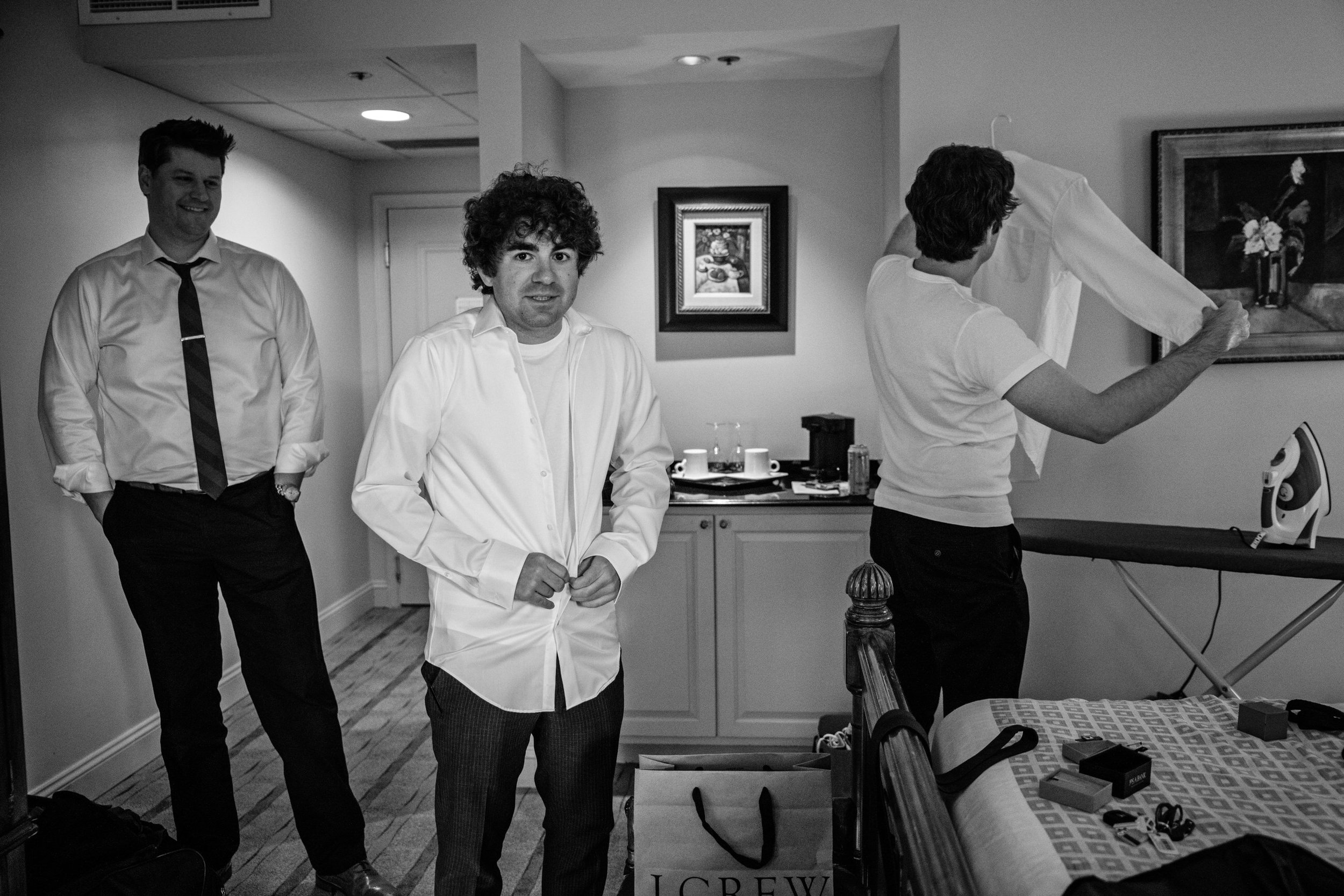 AdmiralFellInnWedding-Kelly&Sky-GettingReady-10.jpg